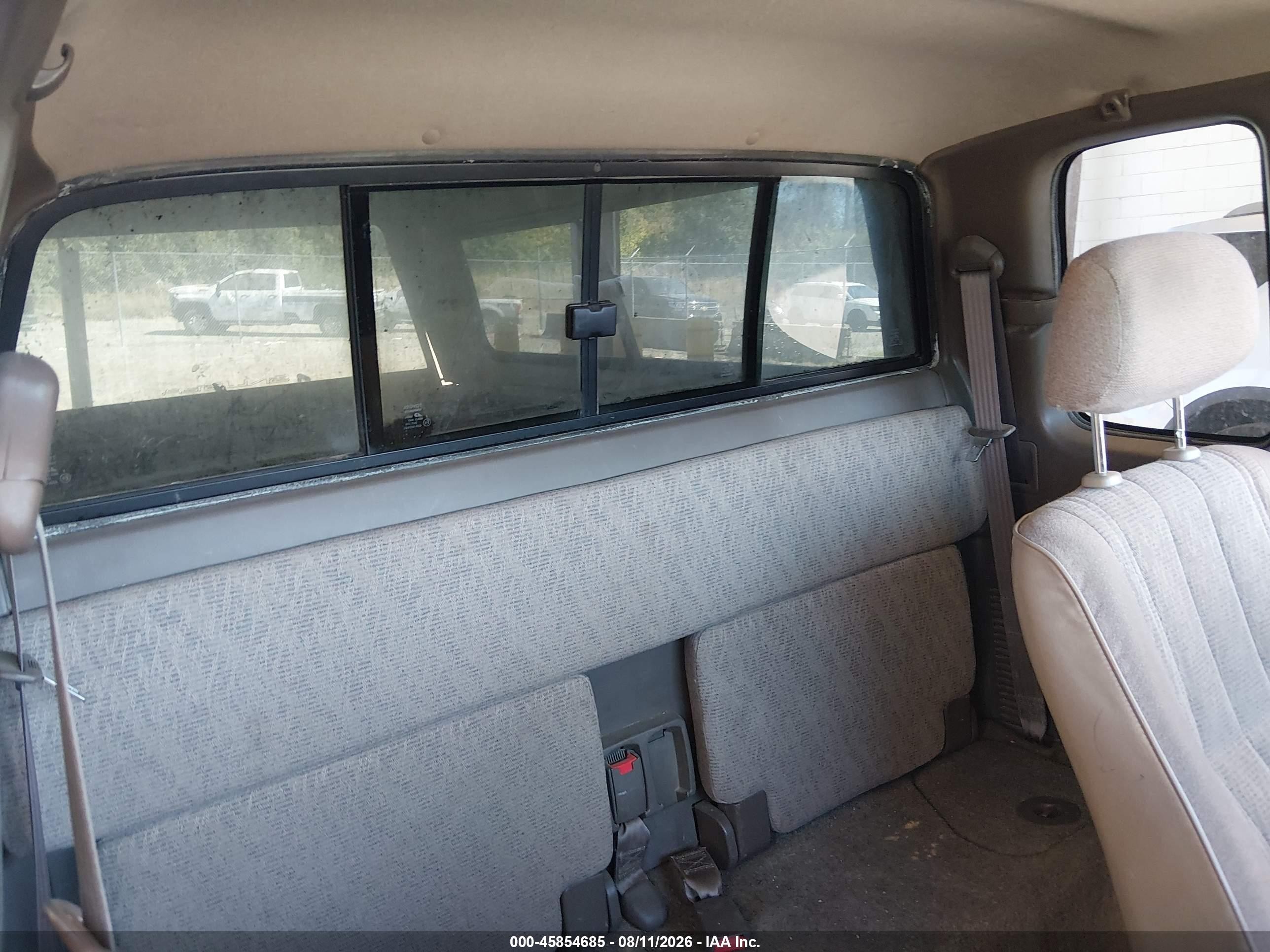 1999 Toyota Tacoma   Gold vin: 4TAWN72N3XZ465015