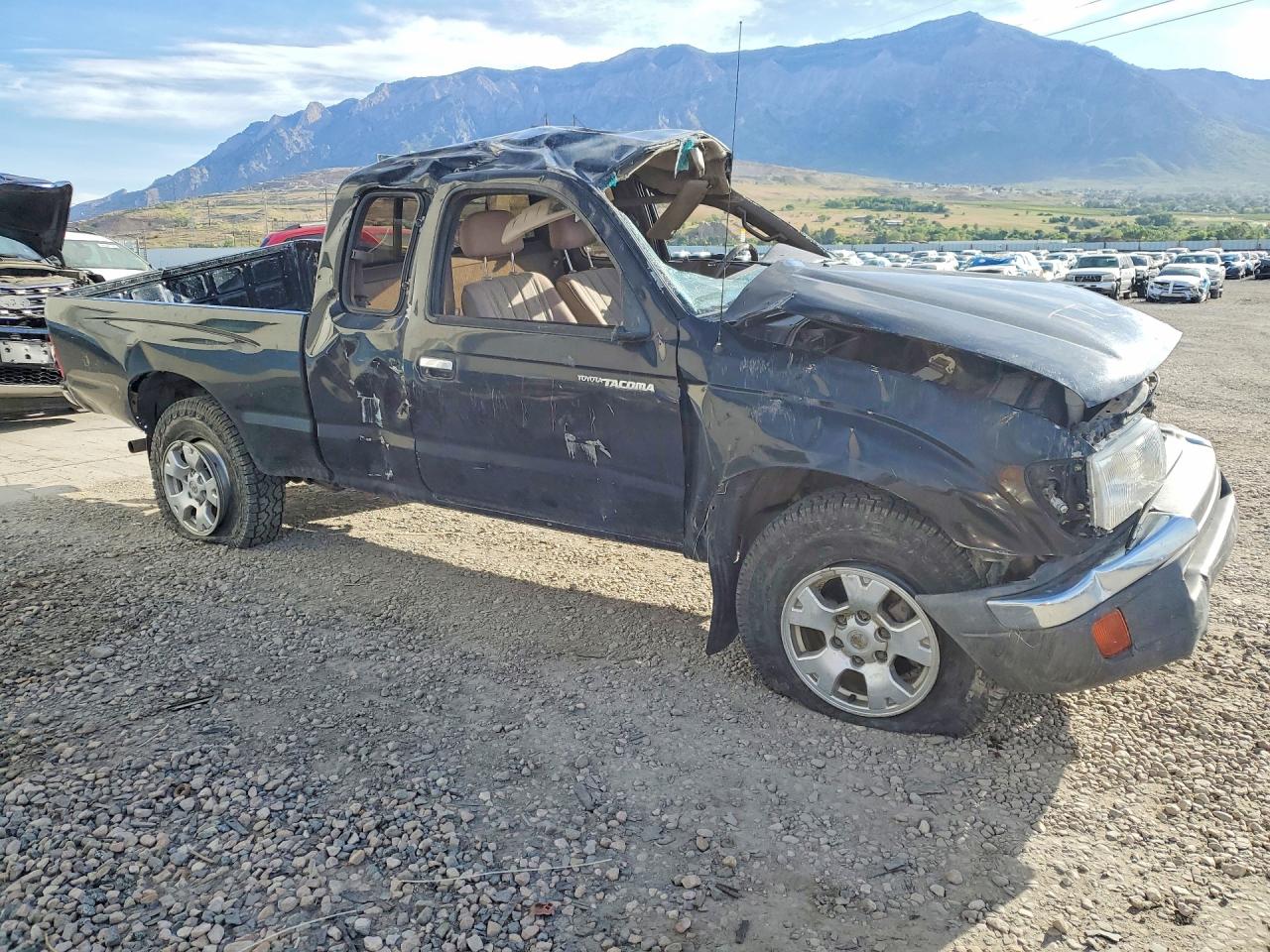 1998 Toyota Tacoma Black vin: 4TAWN72N4WZ157415