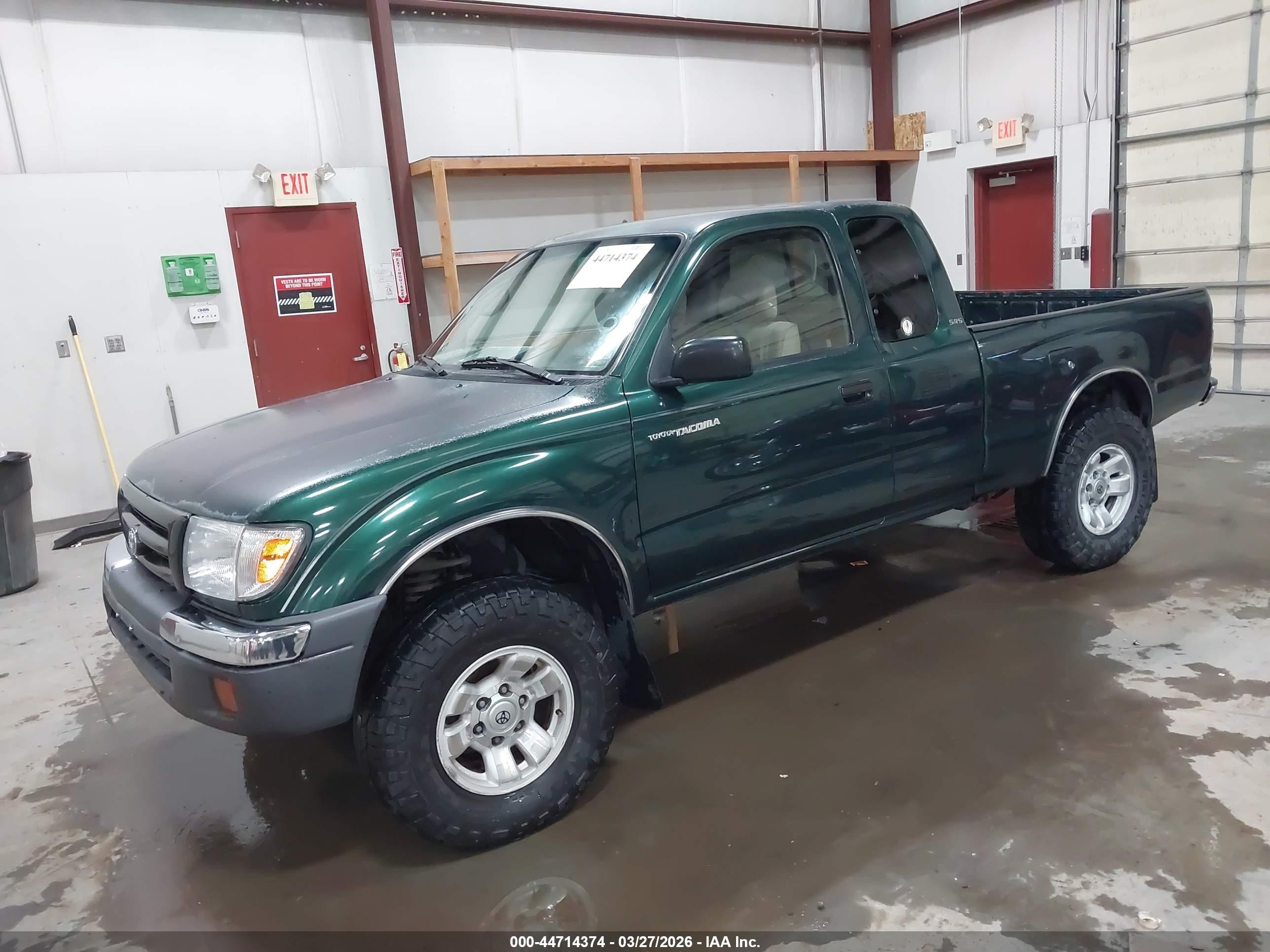 1999 Toyota Tacoma   Green vin: 4TAWN72N4XZ424361