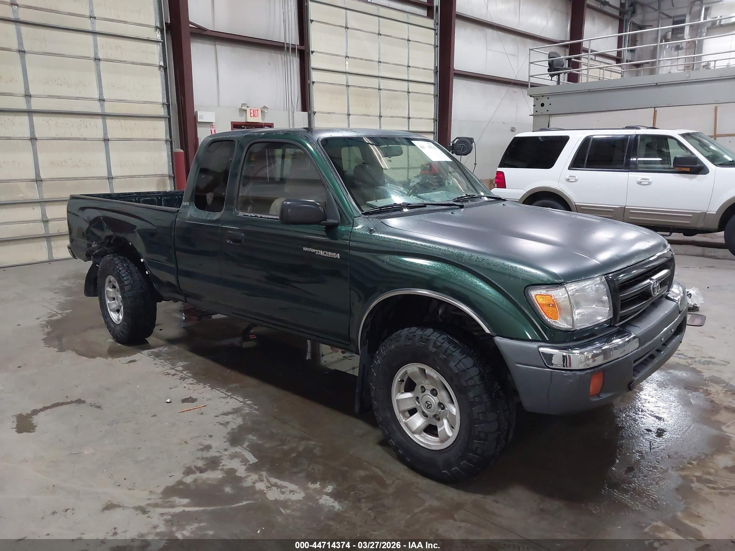 1999 Toyota Tacoma   Green vin: 4TAWN72N4XZ424361