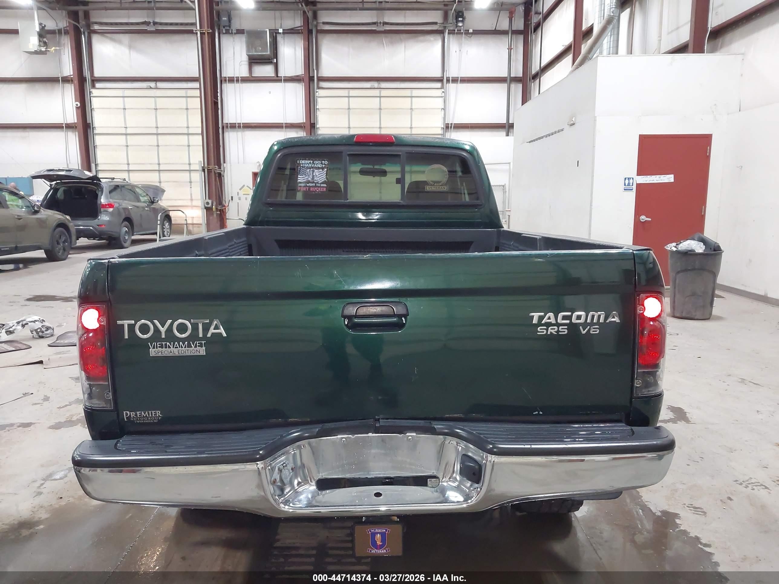 1999 Toyota Tacoma   Green vin: 4TAWN72N4XZ424361
