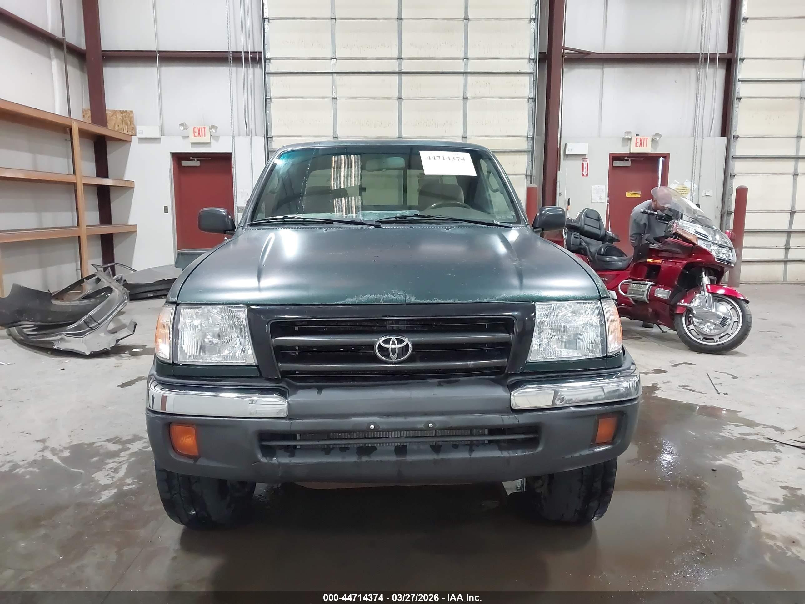 1999 Toyota Tacoma   Green vin: 4TAWN72N4XZ424361