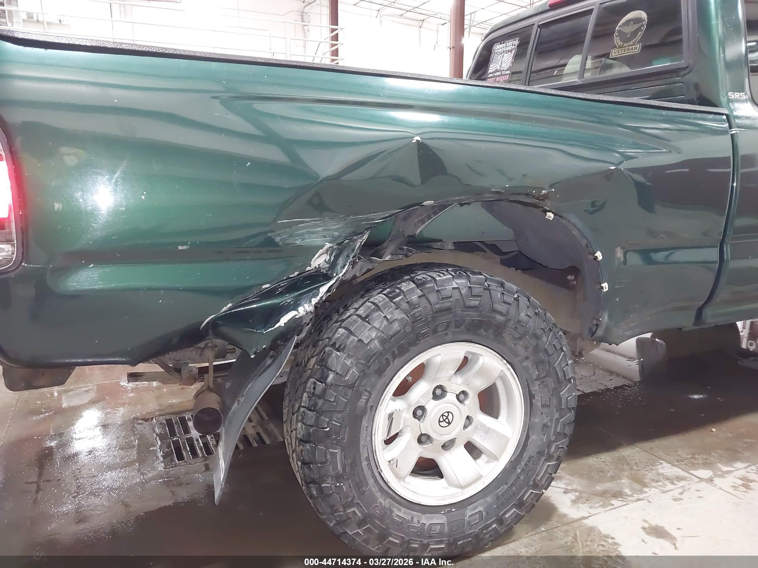 1999 Toyota Tacoma   Green vin: 4TAWN72N4XZ424361