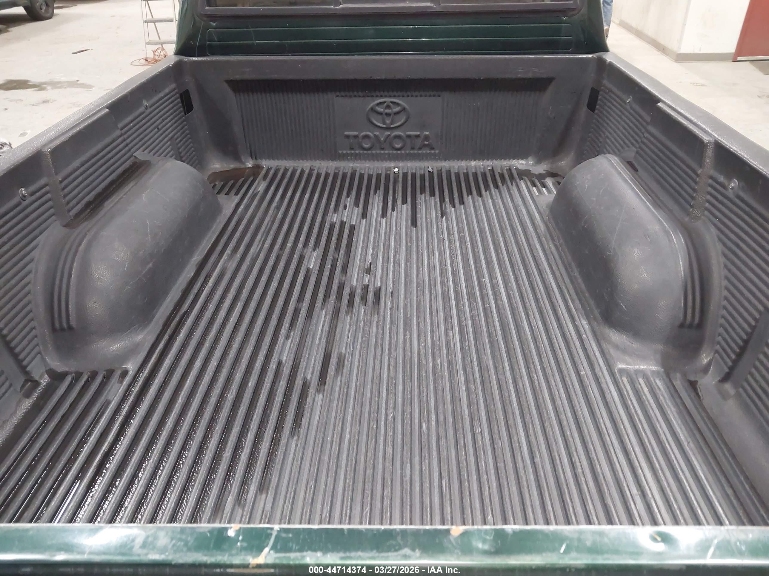 1999 Toyota Tacoma   Green vin: 4TAWN72N4XZ424361