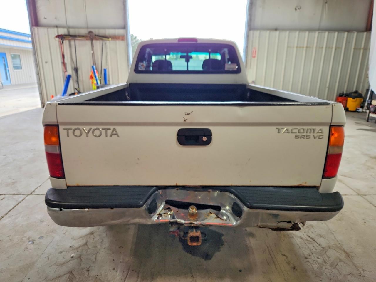 1999 Toyota Tacoma V6 White vin: 4TAWN72N5XZ560210
