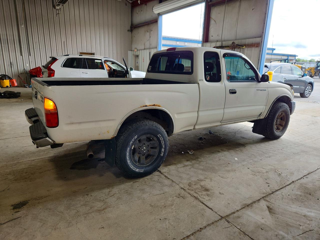 1999 Toyota Tacoma V6 White vin: 4TAWN72N5XZ560210