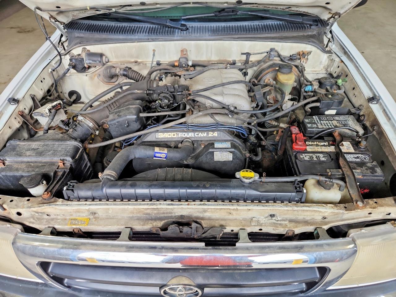 1999 Toyota Tacoma V6 White vin: 4TAWN72N5XZ560210
