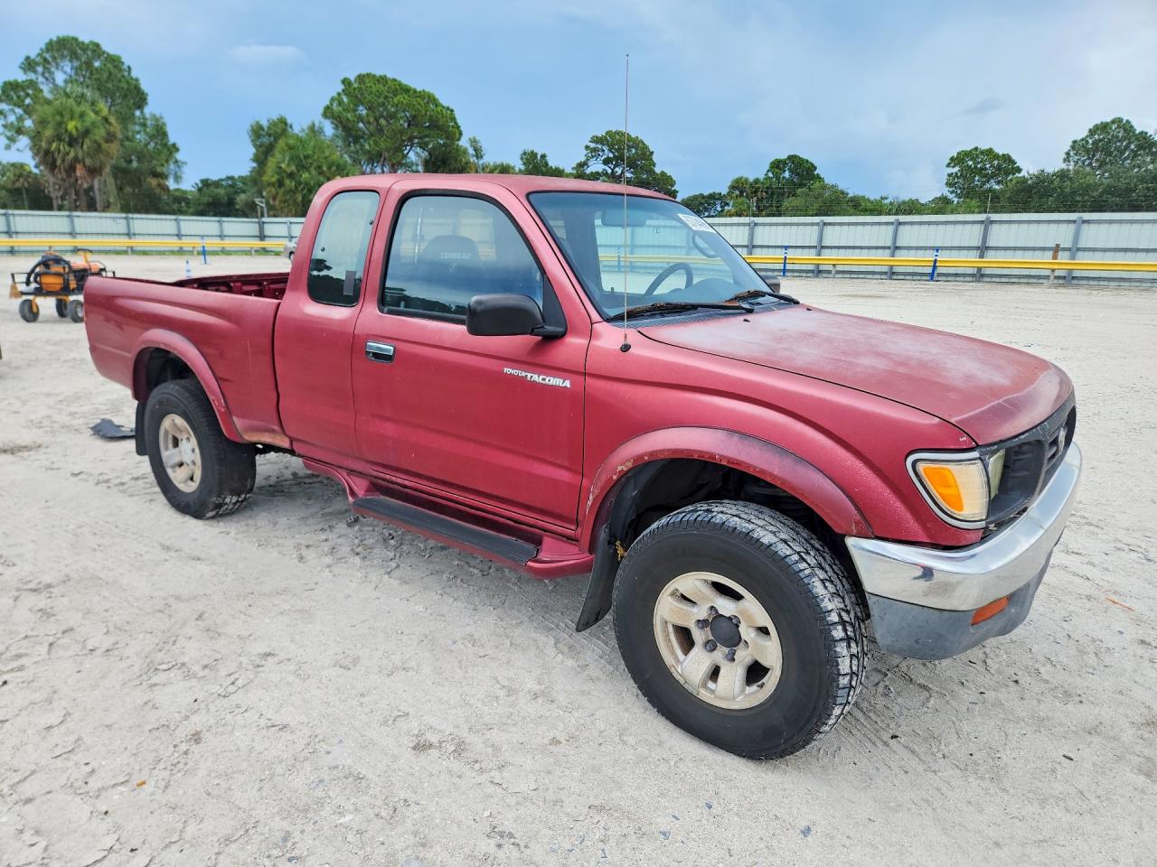 1997 Toyota Tacoma V6 Red vin: 4TAWN72N6VZ223753