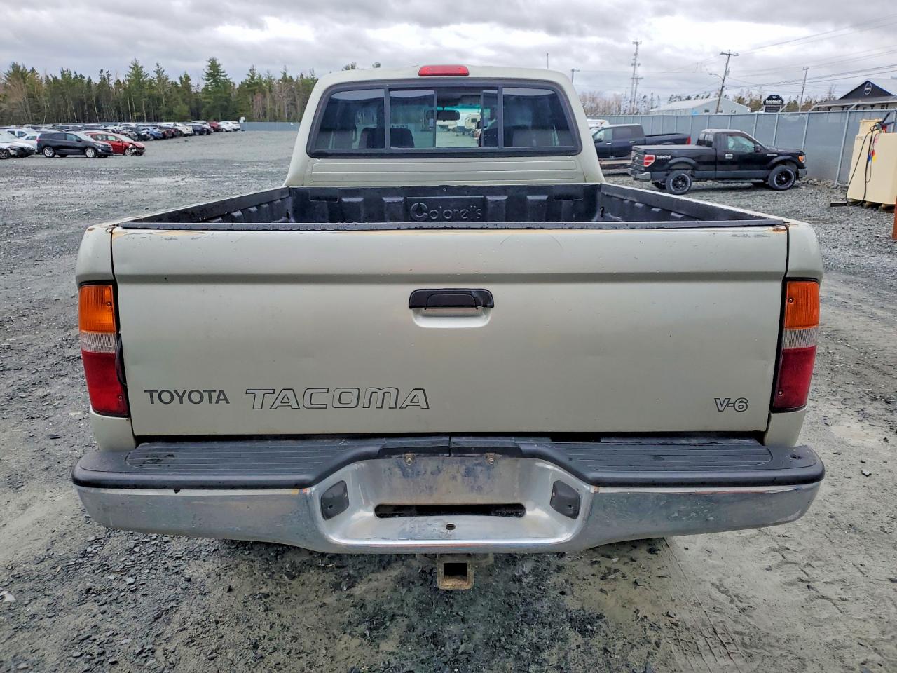 2000 Toyota Tacoma Xtracab Silver vin: 4TAWN72N6YZ617631
