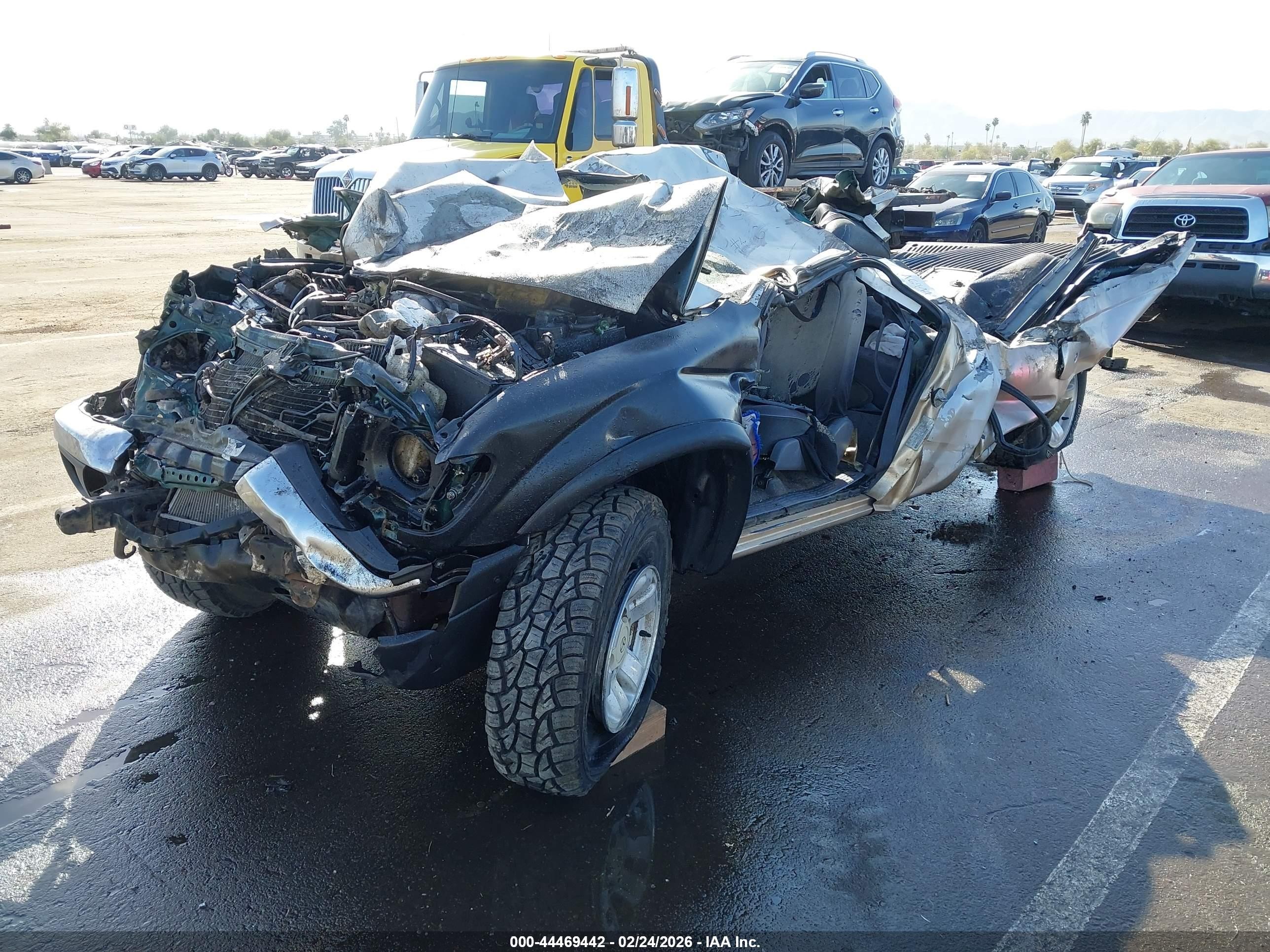 2000 Toyota Tacoma Base V6 Gold vin: 4TAWN72N6YZ627804