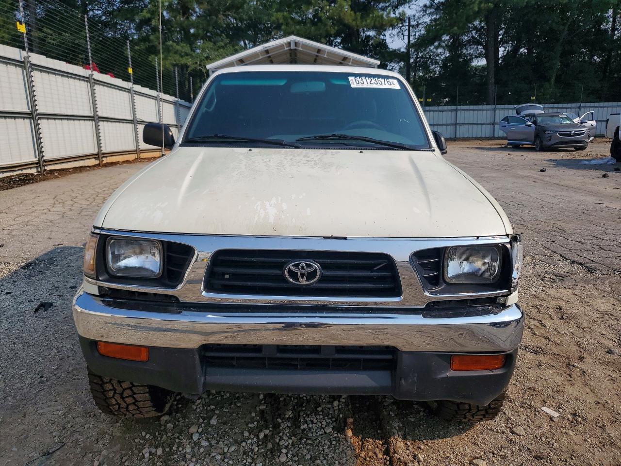 1997 Toyota Tacoma V6 White vin: 4TAWN72N7VZ278261