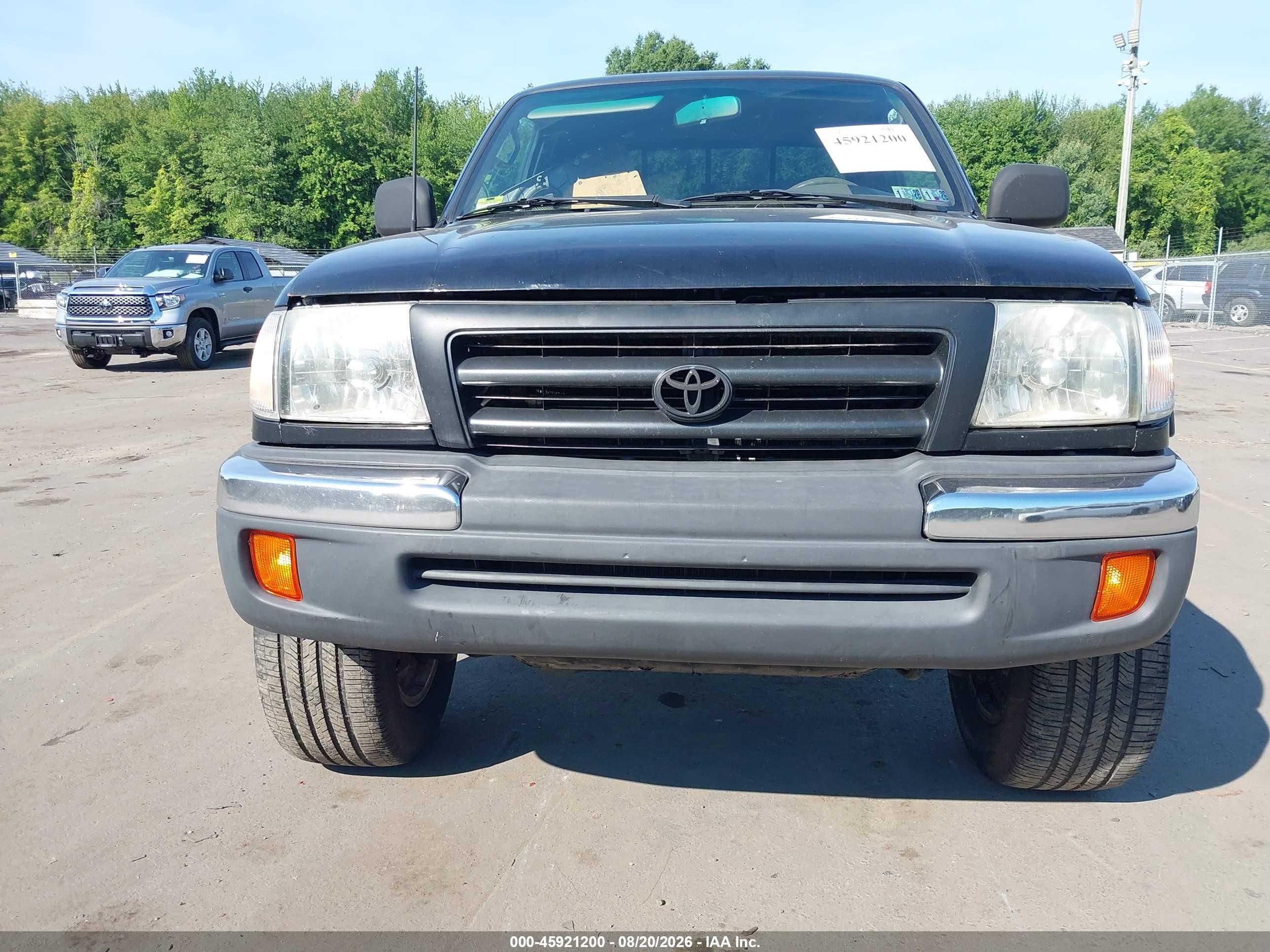 2000 Toyota Tacoma Base V6 Черный vin: 4TAWN72N7YZ586860