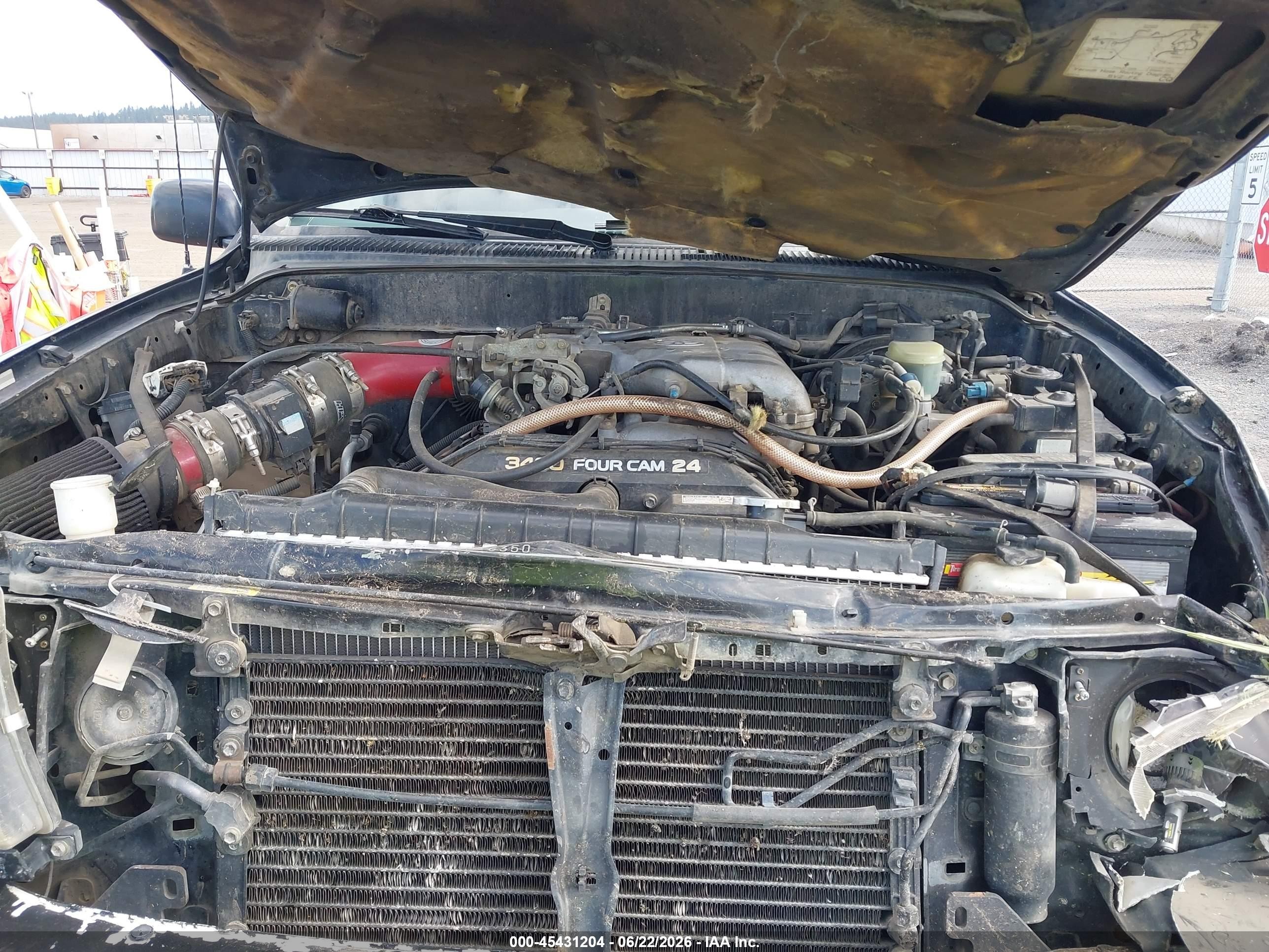 1998 Toyota Tacoma Base V6 Черный vin: 4TAWN72N8WZ060511