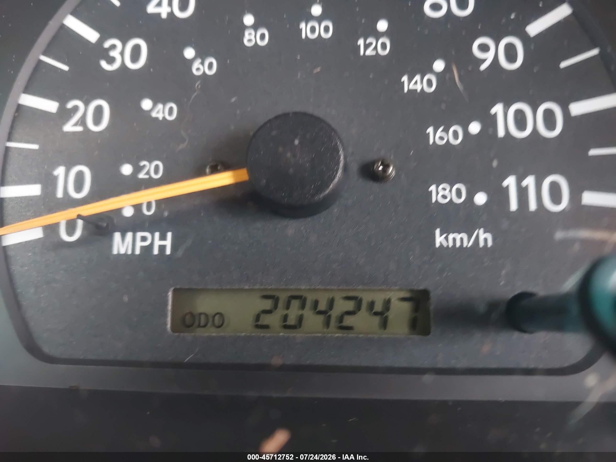 1998 Toyota Tacoma Base V6 White vin: 4TAWN72N8WZ173116