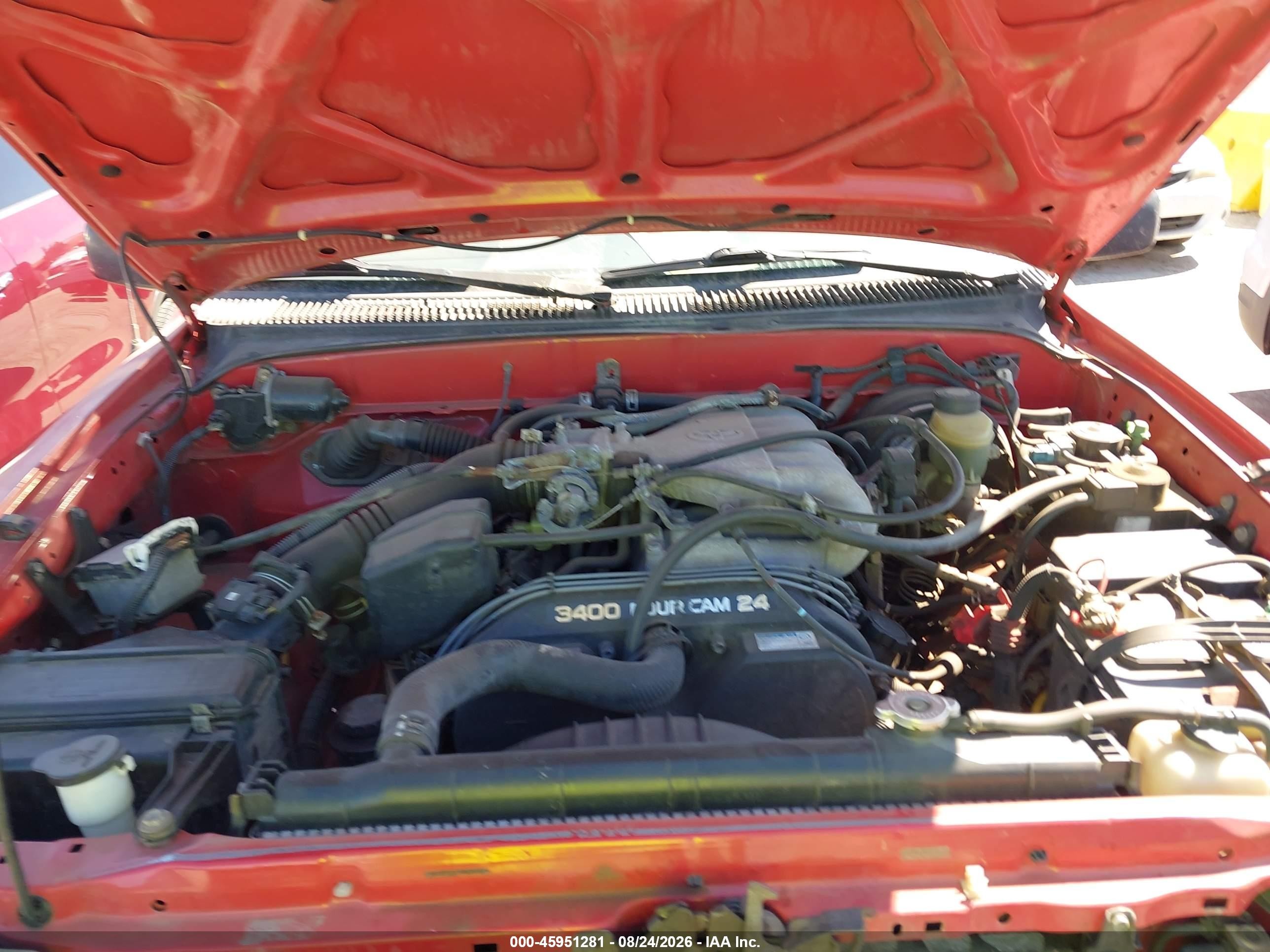 1999 Toyota Tacoma   Red vin: 4TAWN72N8XZ569547