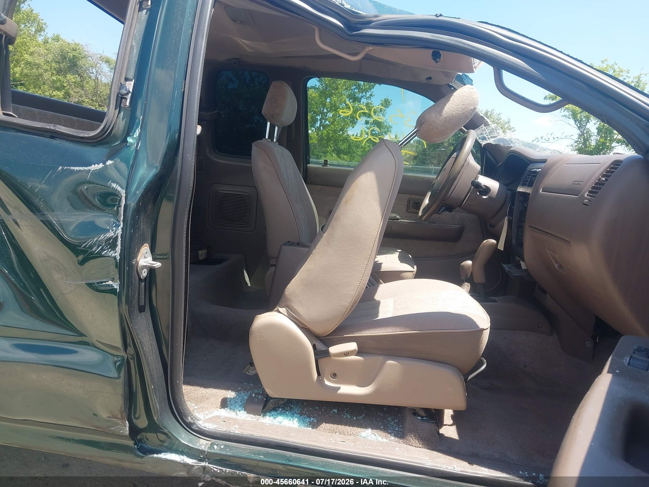 2000 Toyota Tacoma Base V6 Green vin: 4TAWN72N8YZ575821