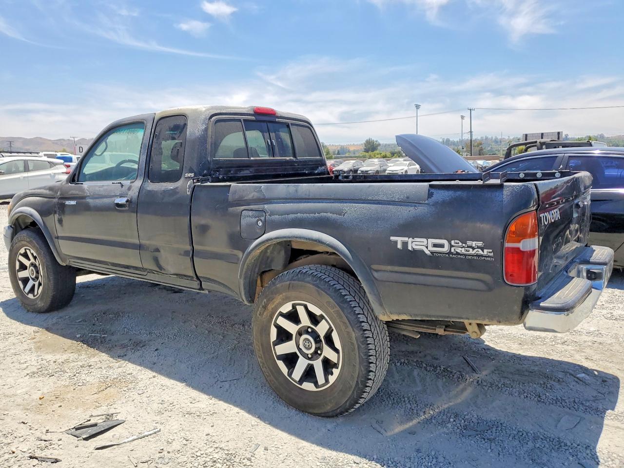 2000 Toyota Tacoma Xtracab Black vin: 4TAWN72N8YZ634818
