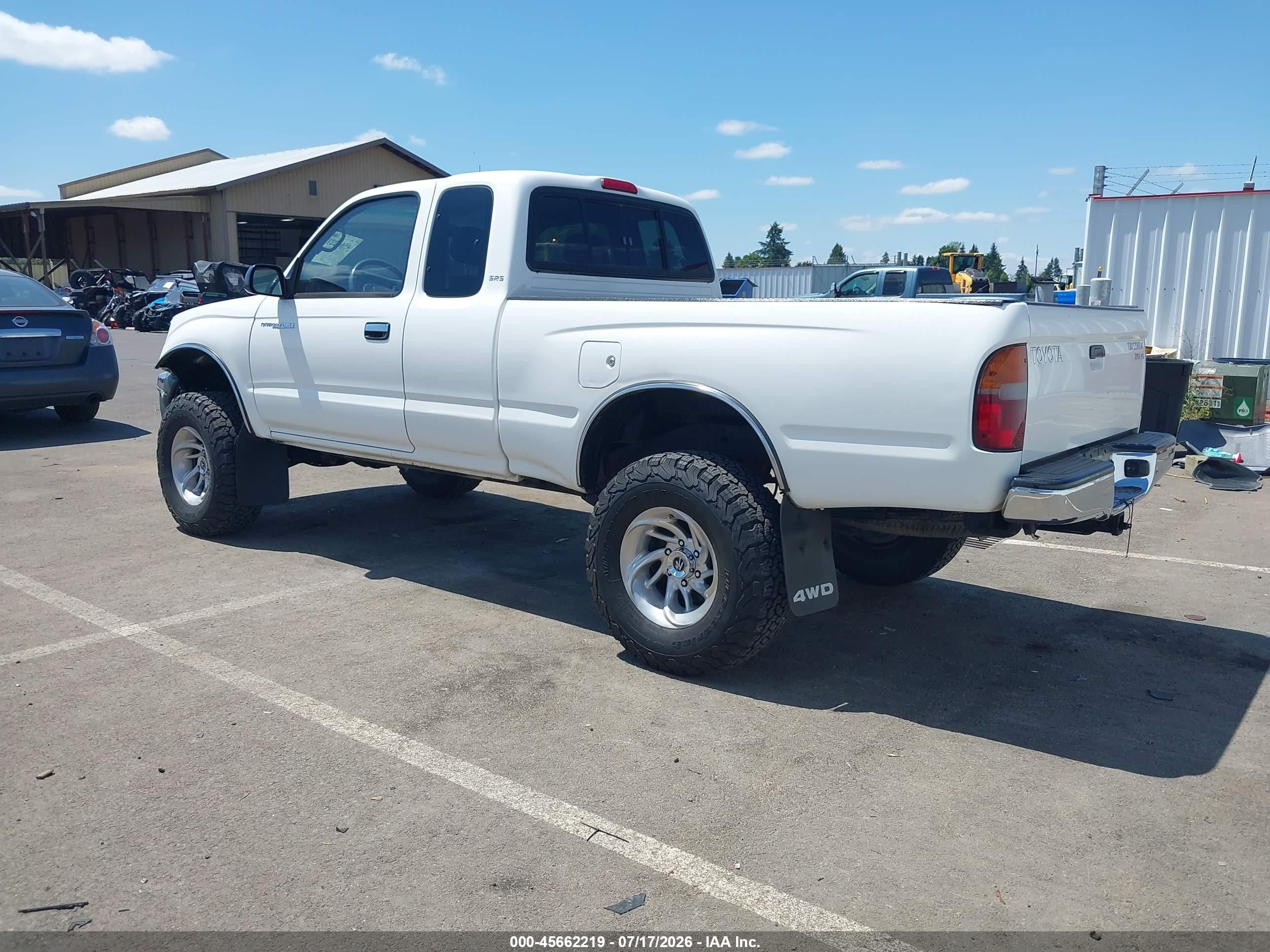 2000 Toyota Tacoma Base V6 Белый vin: 4TAWN72N8YZ682707