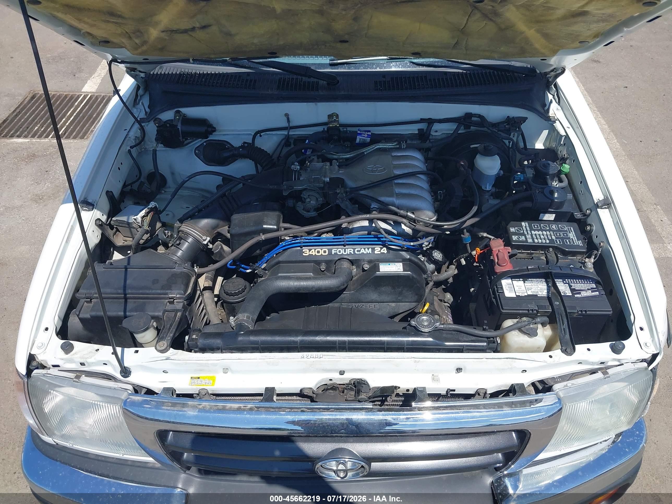 2000 Toyota Tacoma Base V6 Белый vin: 4TAWN72N8YZ682707