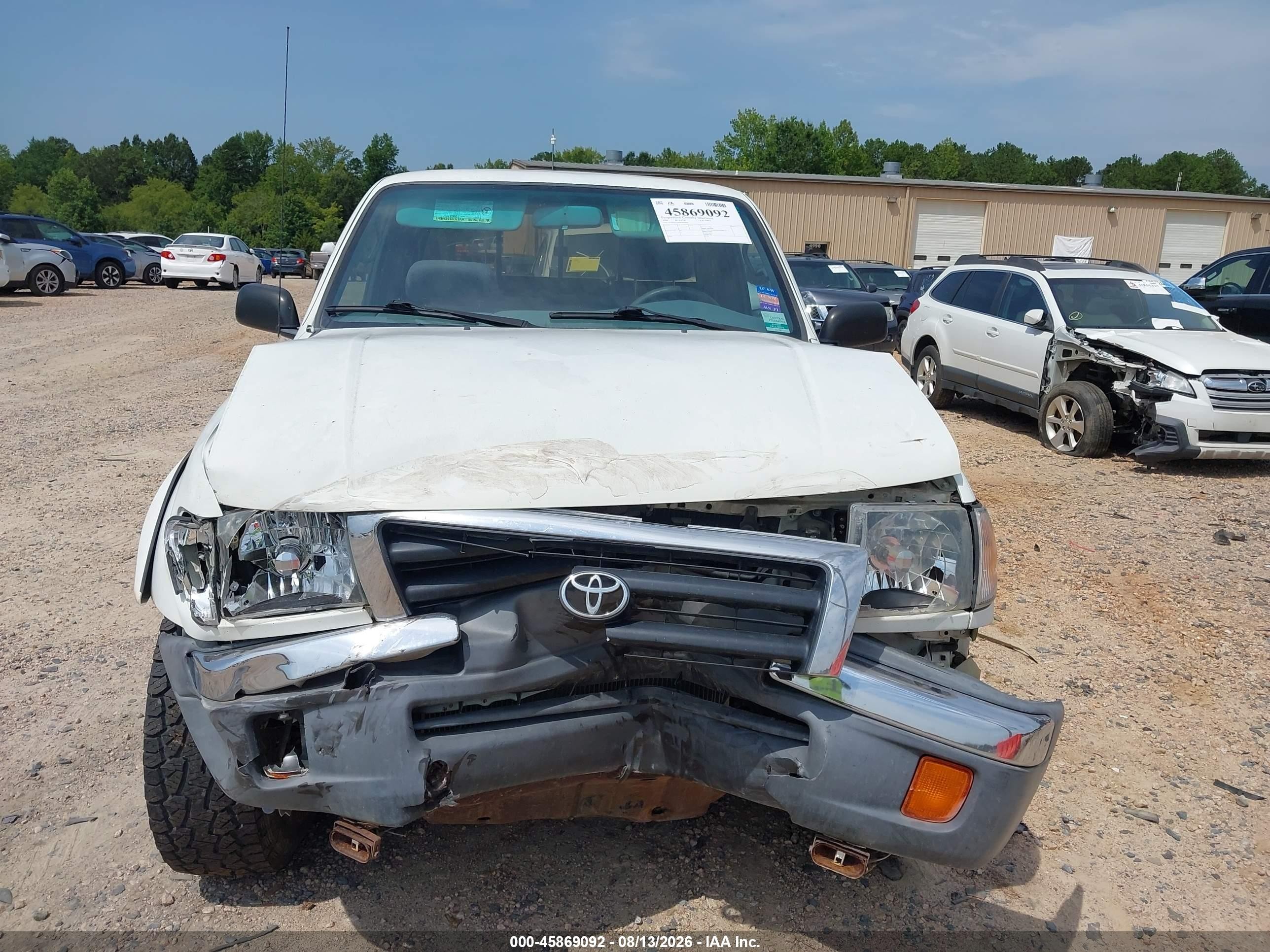 1998 Toyota Tacoma Base V6 White vin: 4TAWN72N9WZ056094