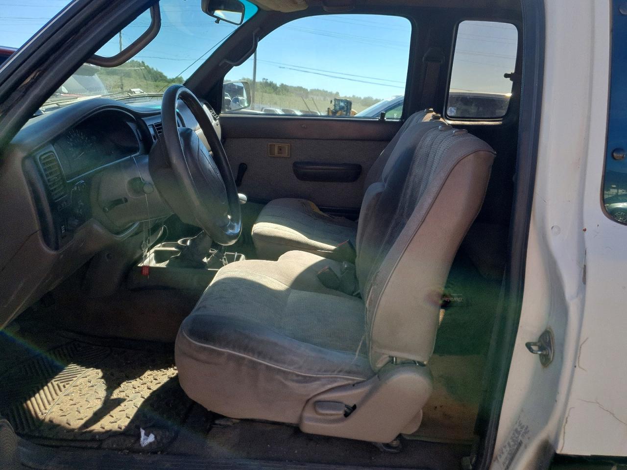 1998 Toyota Tacoma V6 White vin: 4TAWN72N9WZ072943