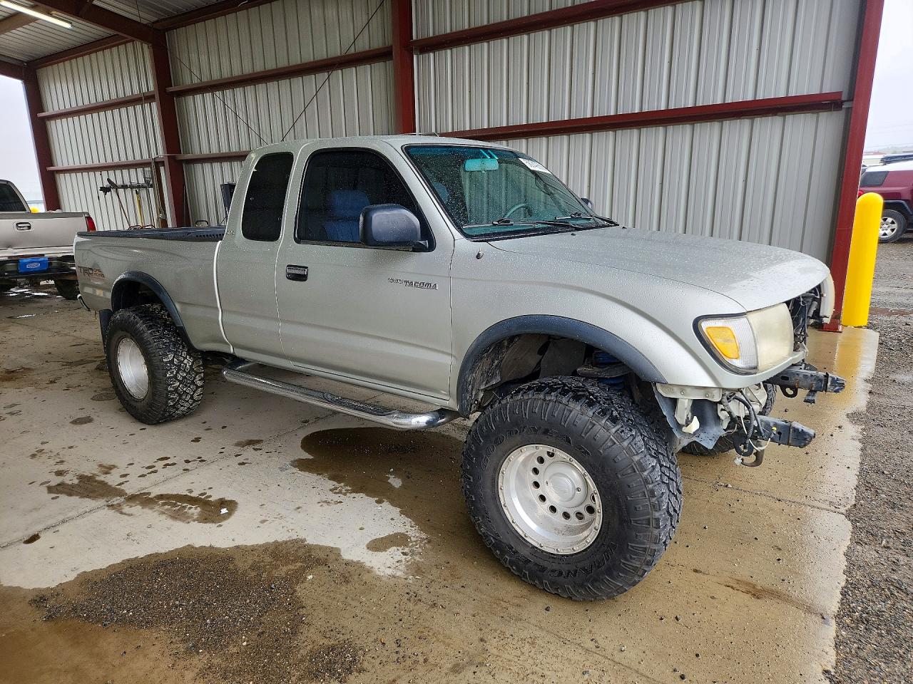 2000 Toyota Tacoma Xtracab Серебряный vin: 4TAWN72N9YZ672848