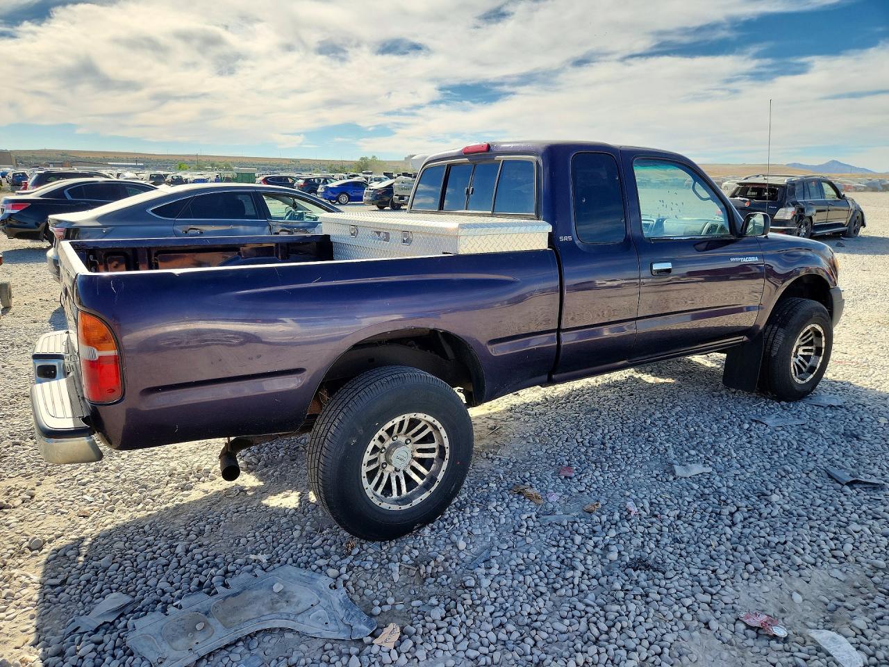 1999 Toyota Tacoma Xtracab Purple vin: 4TAWN72NXXZ557058