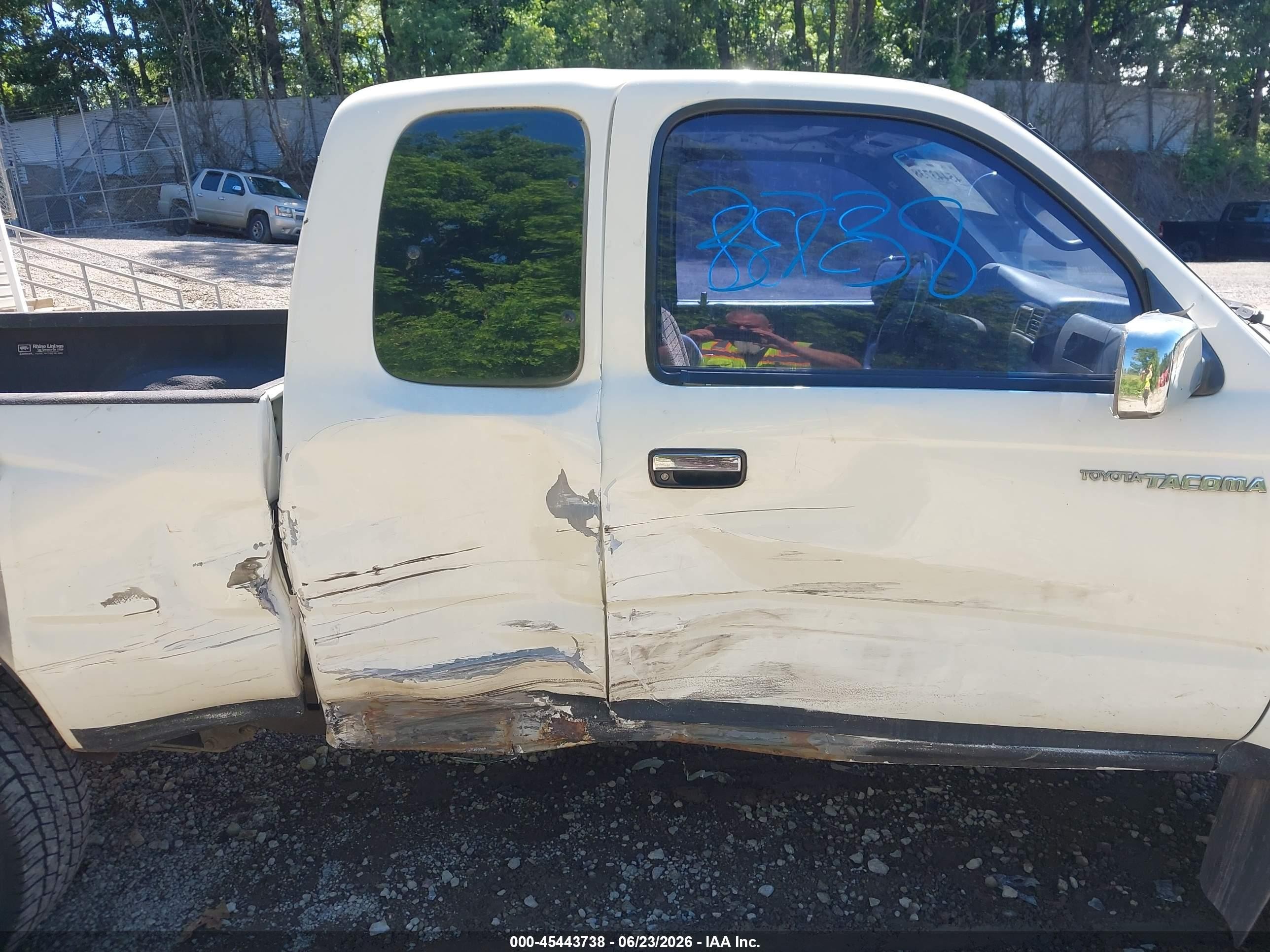 1996 Toyota Tacoma Xtracab Sr5 White vin: 4TAWN74N0TZ108768
