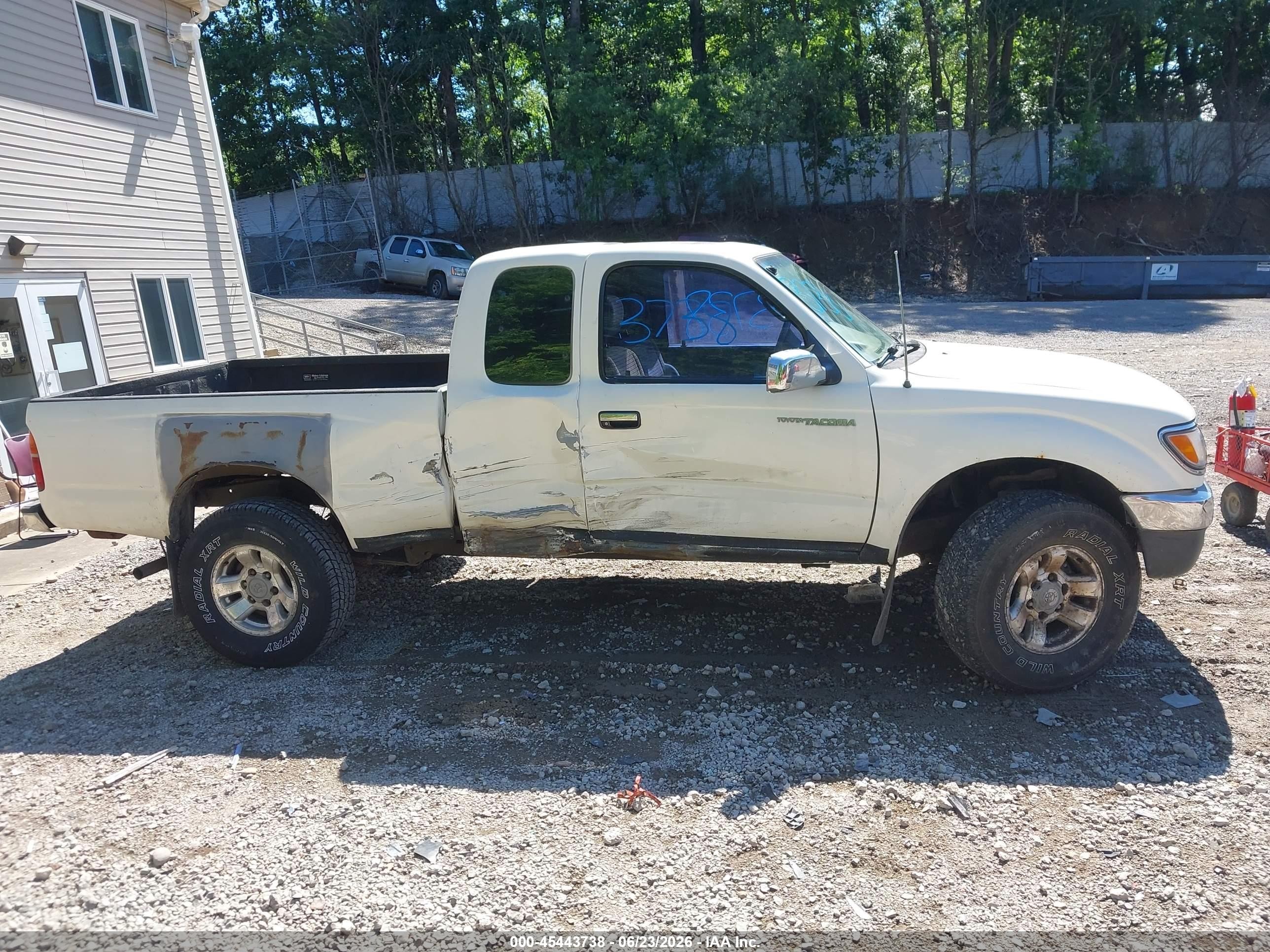1996 Toyota Tacoma Xtracab Sr5 White vin: 4TAWN74N0TZ108768