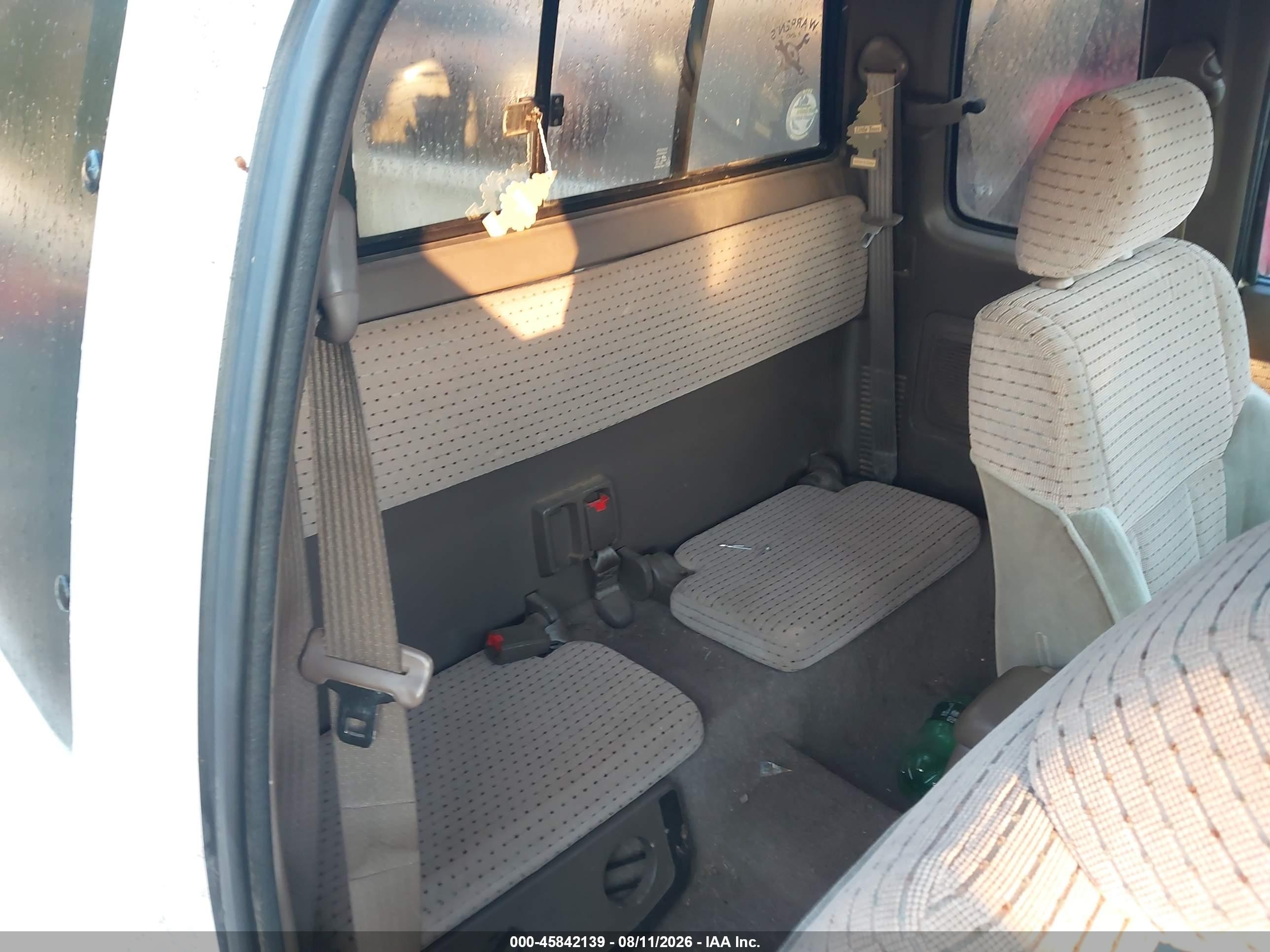 1998 Toyota Tacoma Limited V6 White vin: 4TAWN74N3WZ084020