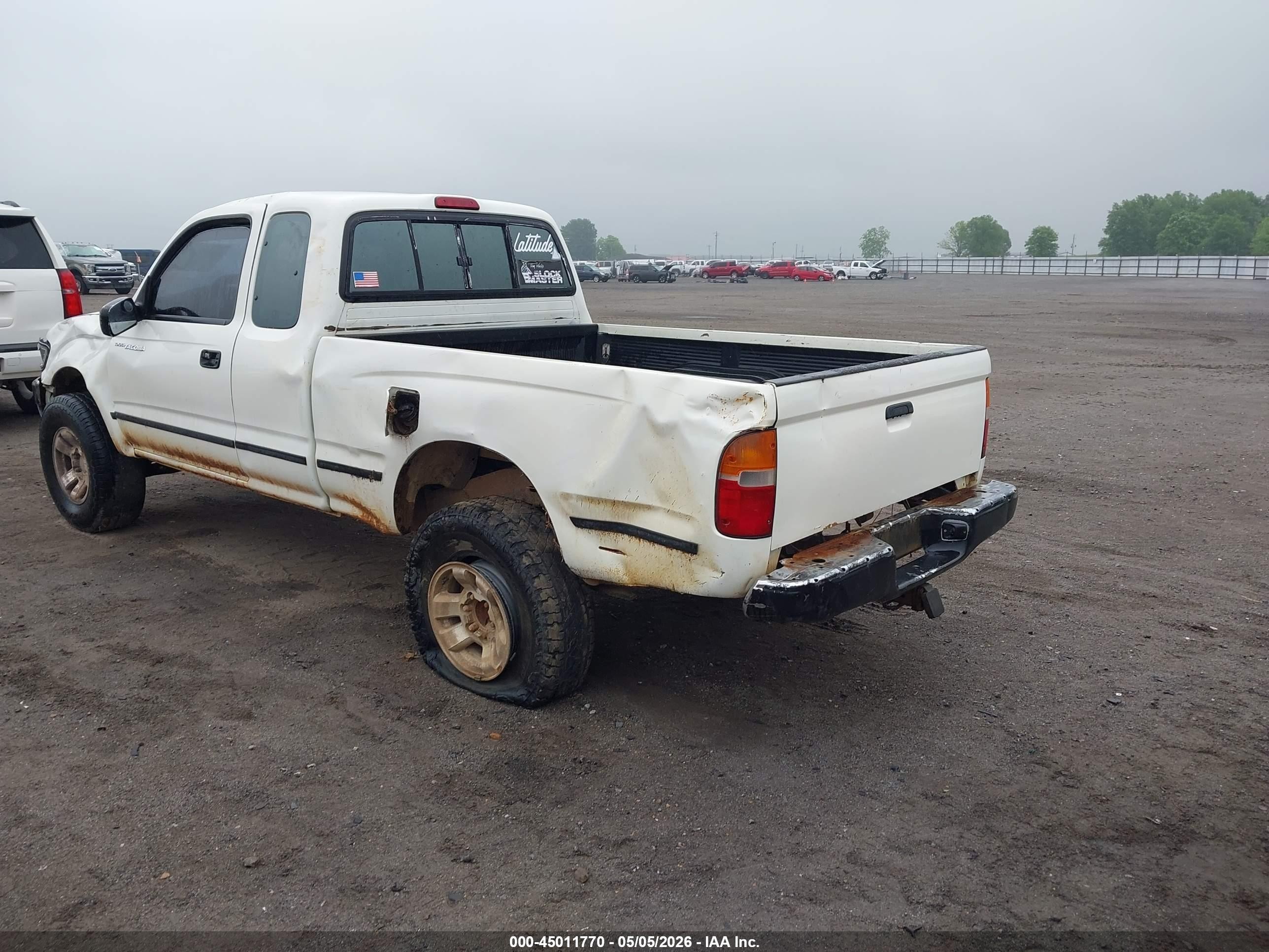 1996 Toyota Tacoma Xtracab Sr5 White vin: 4TAWN74N4TZ158430