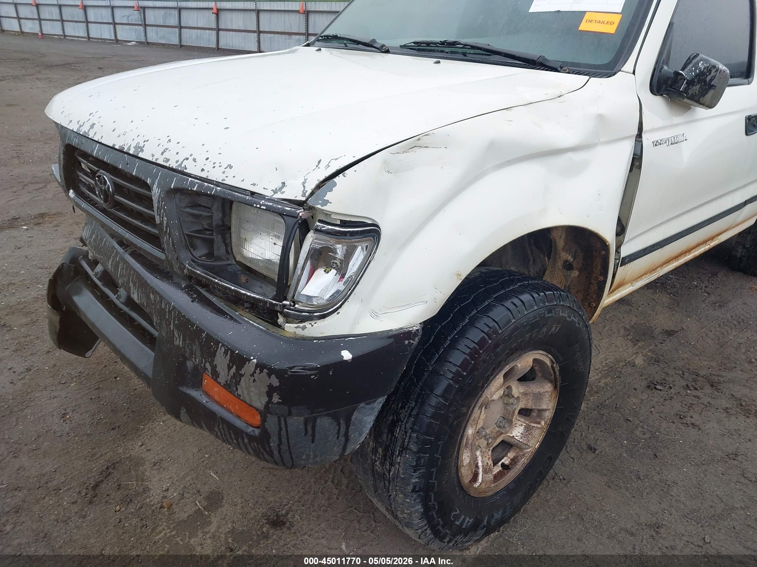 1996 Toyota Tacoma Xtracab Sr5 White vin: 4TAWN74N4TZ158430