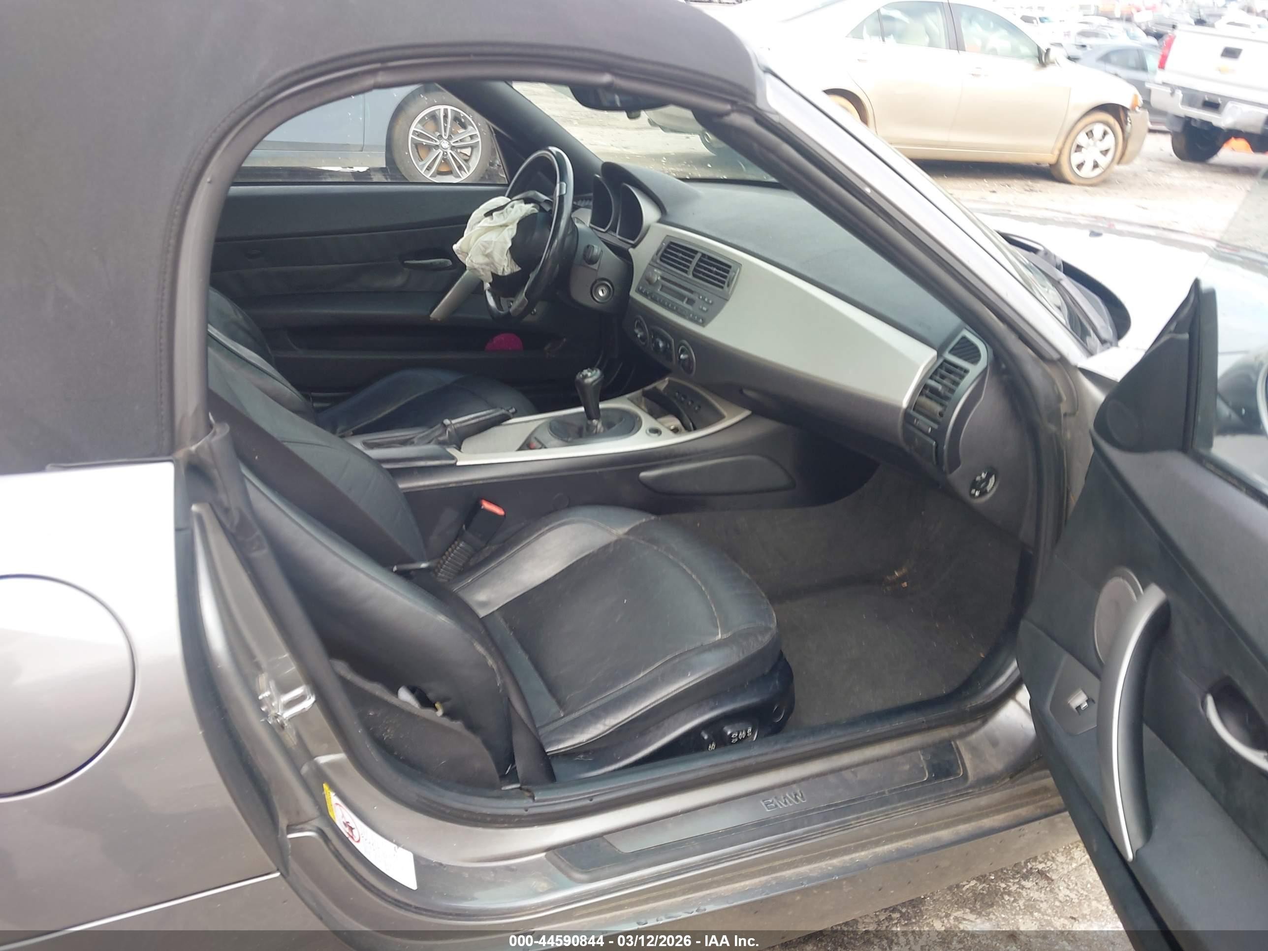 2003 Bmw Z4 2.5i Silver vin: 4USBT33433LR62032