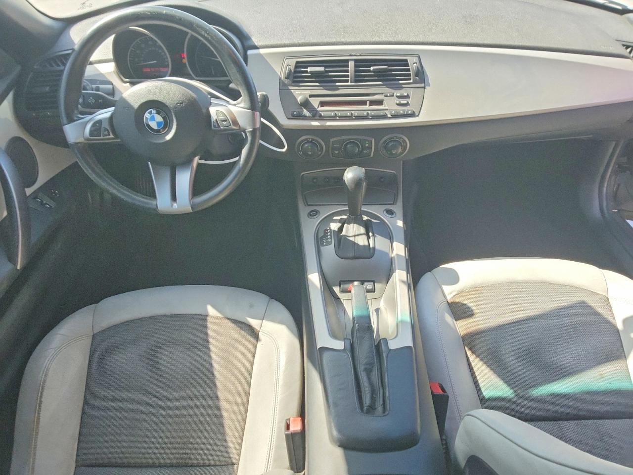 2004 Bmw Z4 2.5 Gray vin: 4USBT33464LS48512