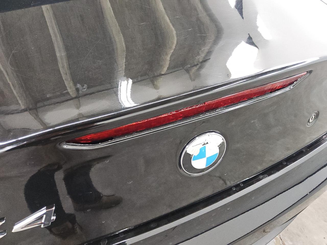2003 Bmw Z4 2.5 Black vin: 4USBT33483LR63659 Damage: Center Brake Light, Broken, Replacement Required