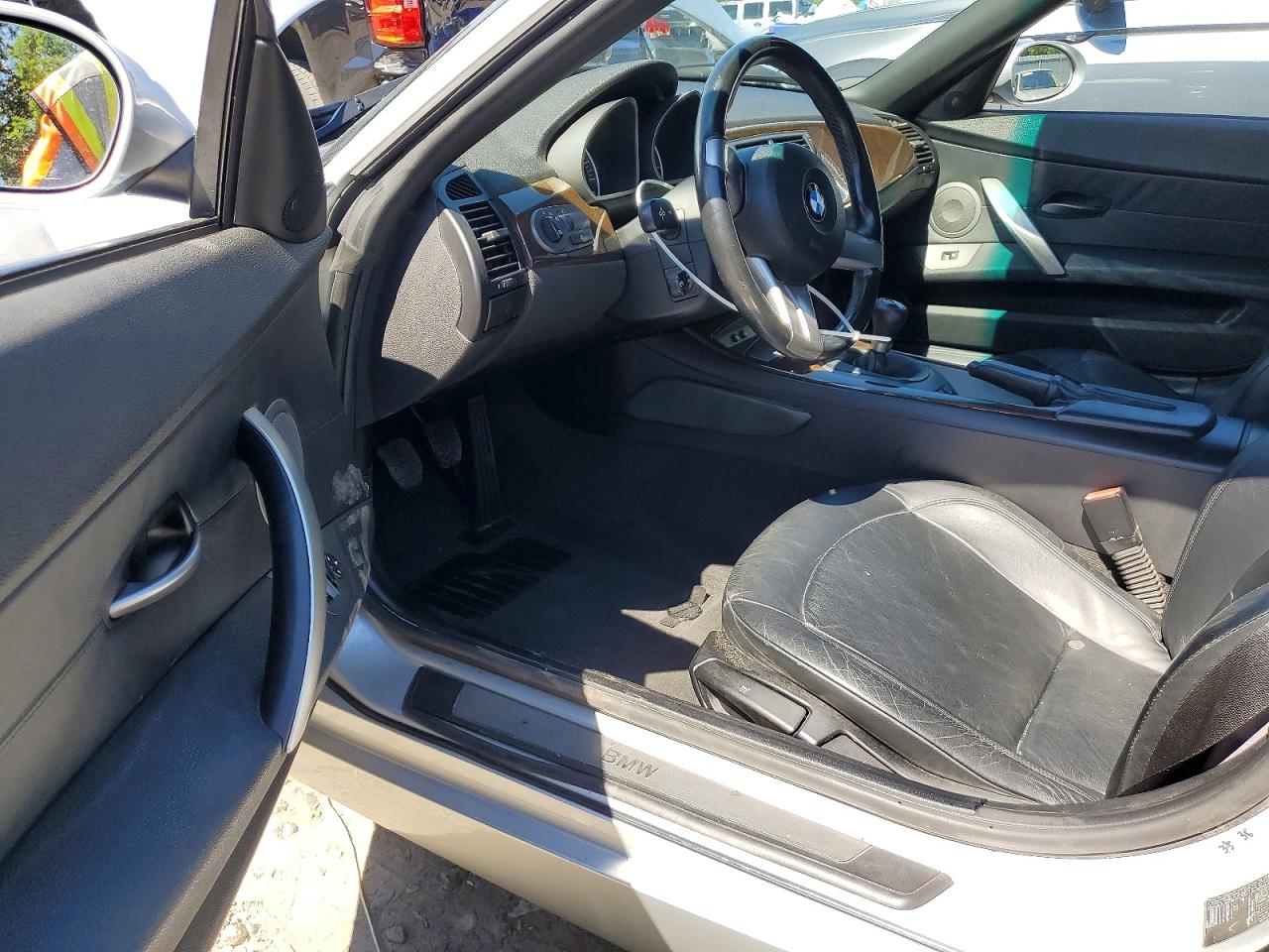 2003 Bmw Z4 2.5 Silver vin: 4USBT33483LR64522