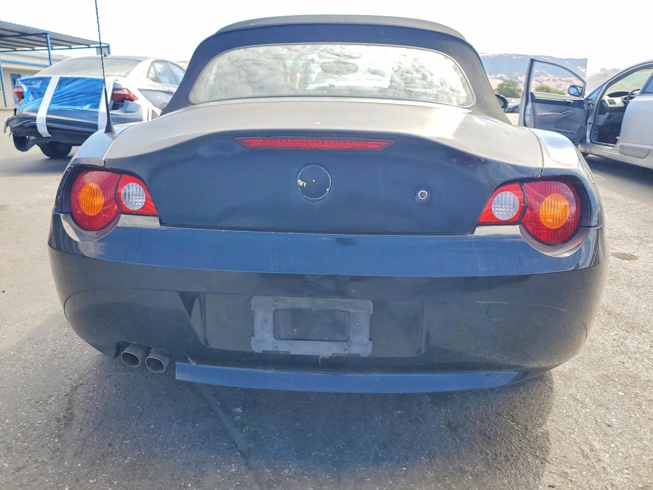 2003 Bmw Z4 2.5 Black vin: 4USBT33483LS40426