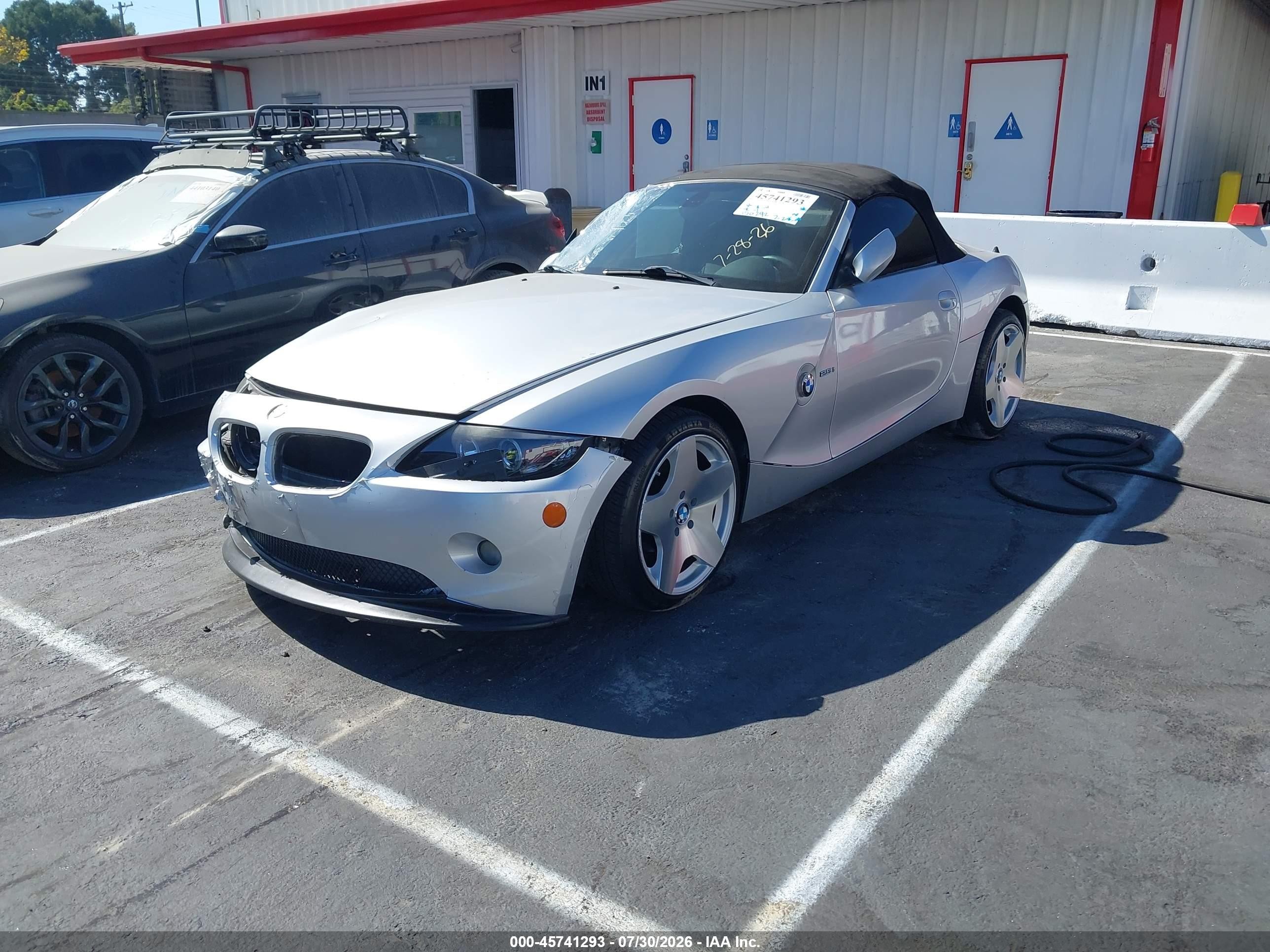 2005 Bmw Z4 2.5i Silver vin: 4USBT33505LS53800