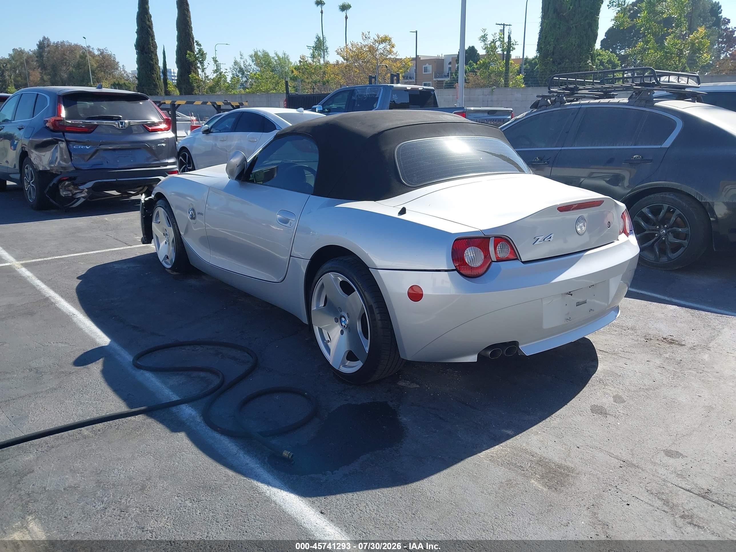 2005 Bmw Z4 2.5i Silver vin: 4USBT33505LS53800