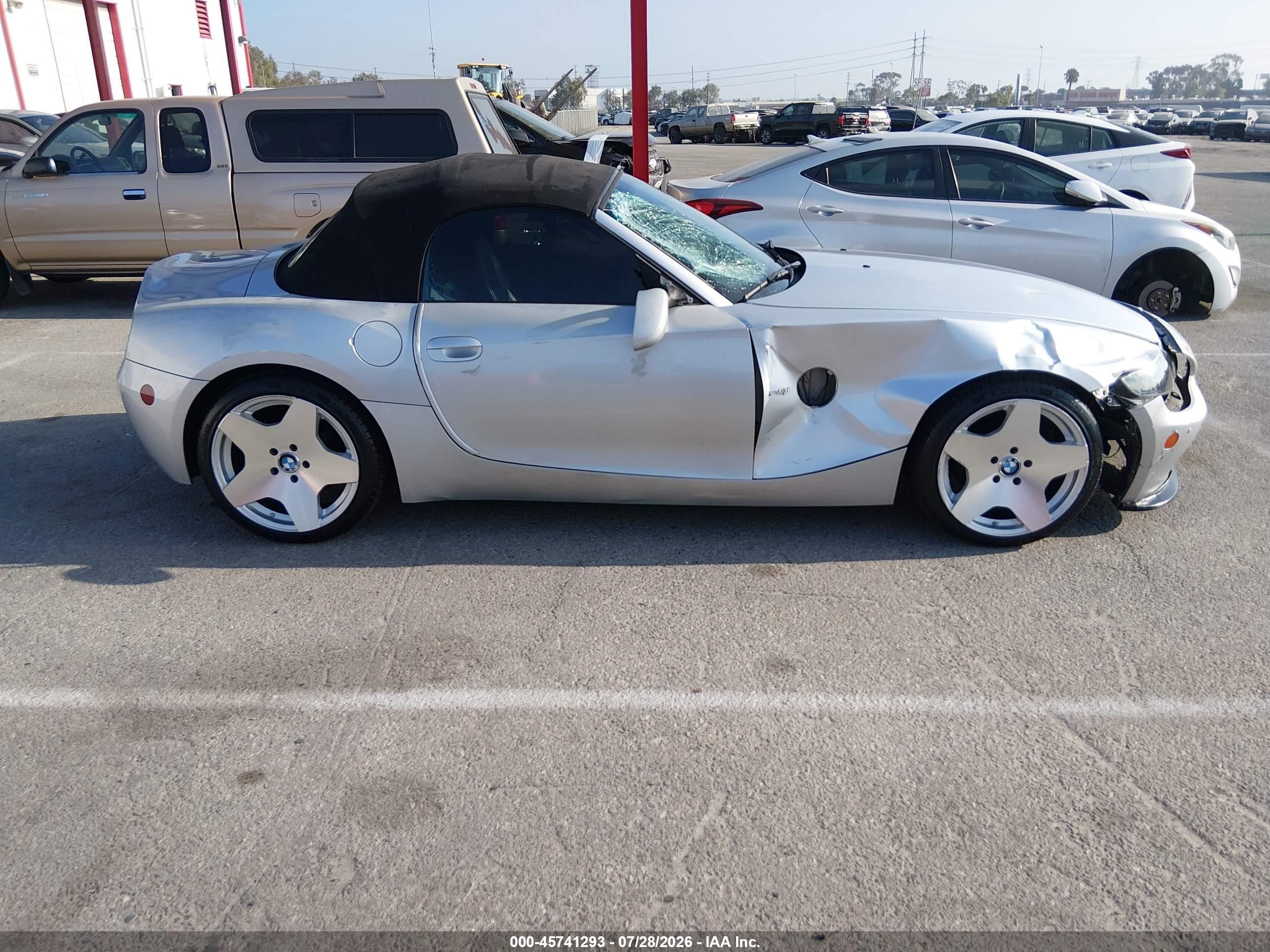 2005 Bmw Z4 2.5i Silver vin: 4USBT33505LS53800