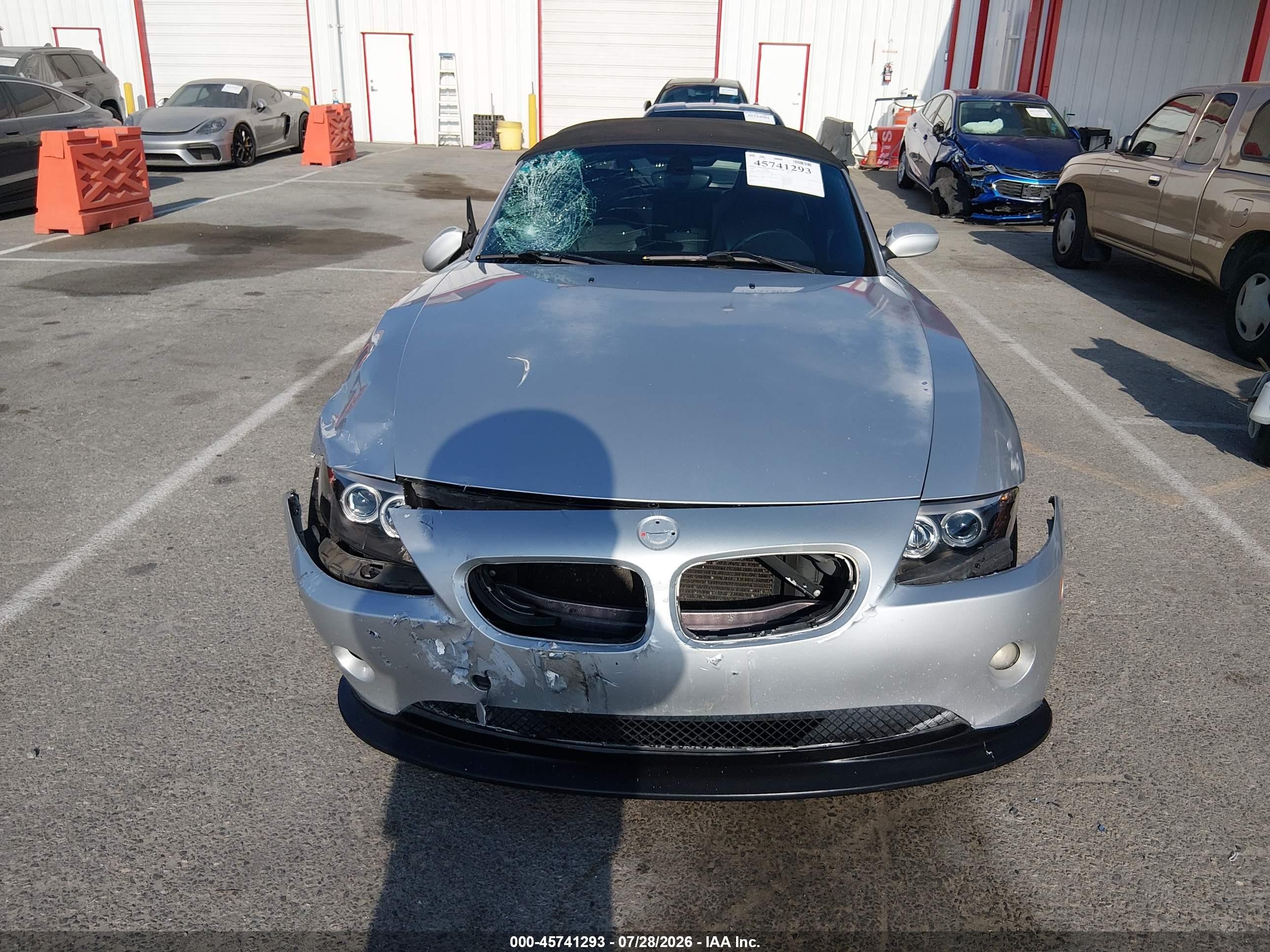 2005 Bmw Z4 2.5i Silver vin: 4USBT33505LS53800