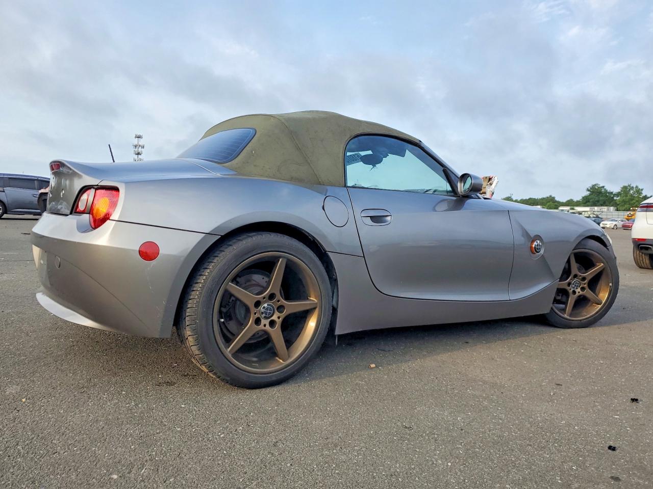 2004 Bmw Z4 2.5 Charcoal vin: 4USBT33524LR68088