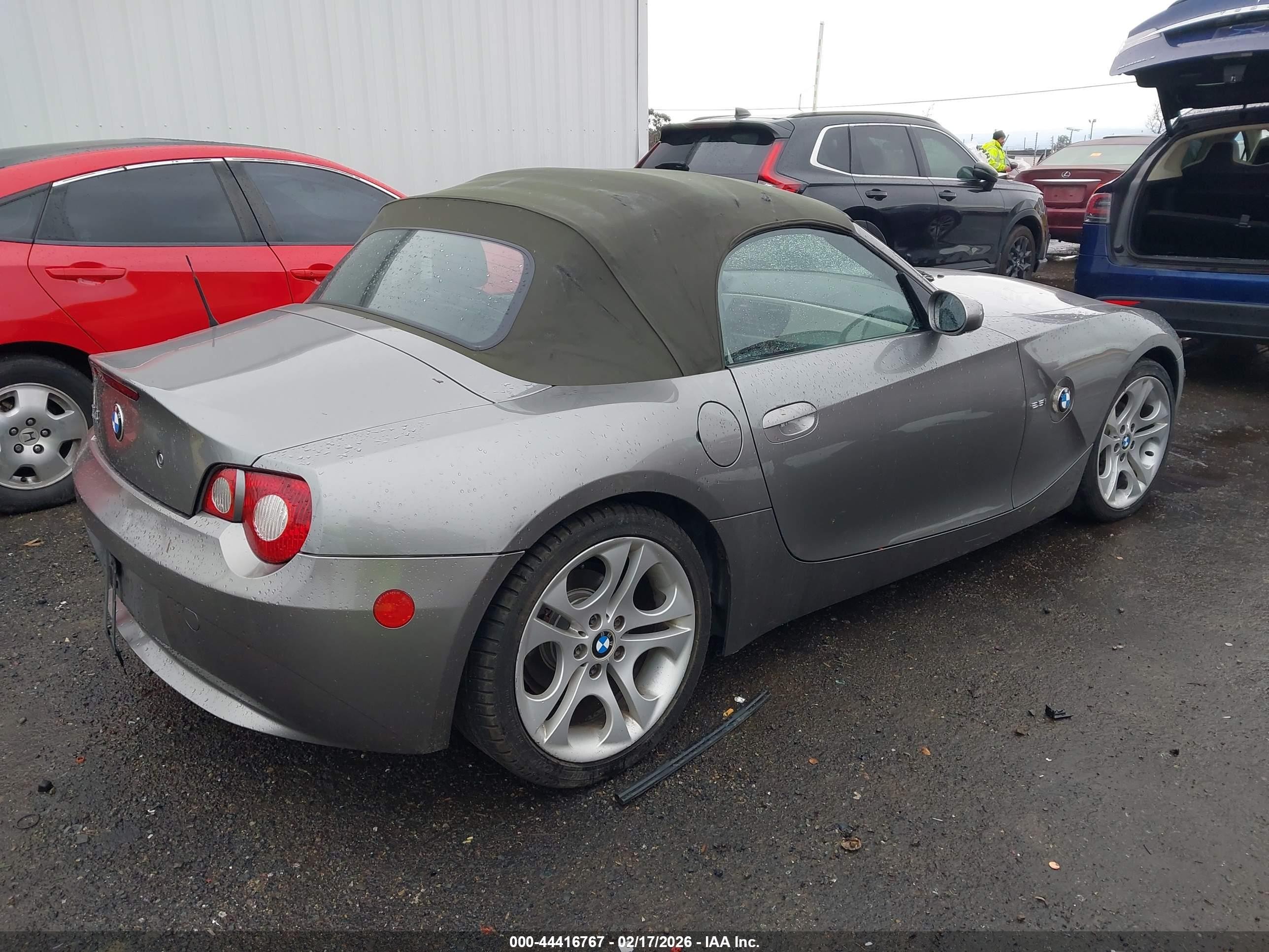 2005 Bmw Z4 2.5i Gray vin: 4USBT33535LS56772