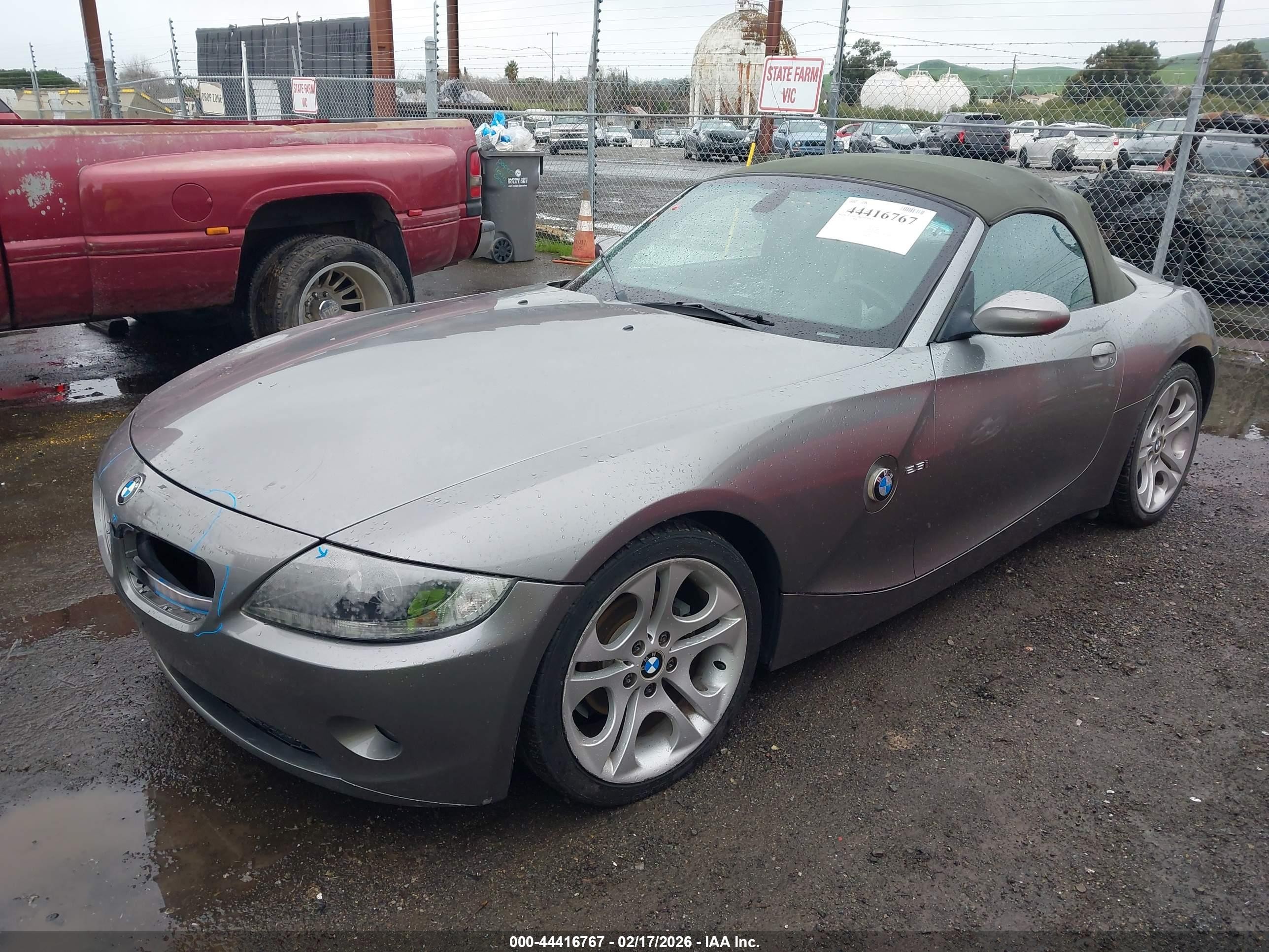 2005 Bmw Z4 2.5i Gray vin: 4USBT33535LS56772