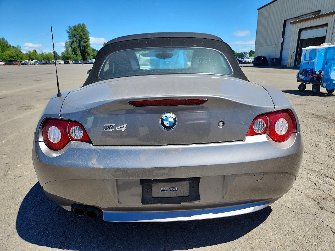 2005 Bmw Z4 3.0 Silver vin: 4USBT53545LT28672