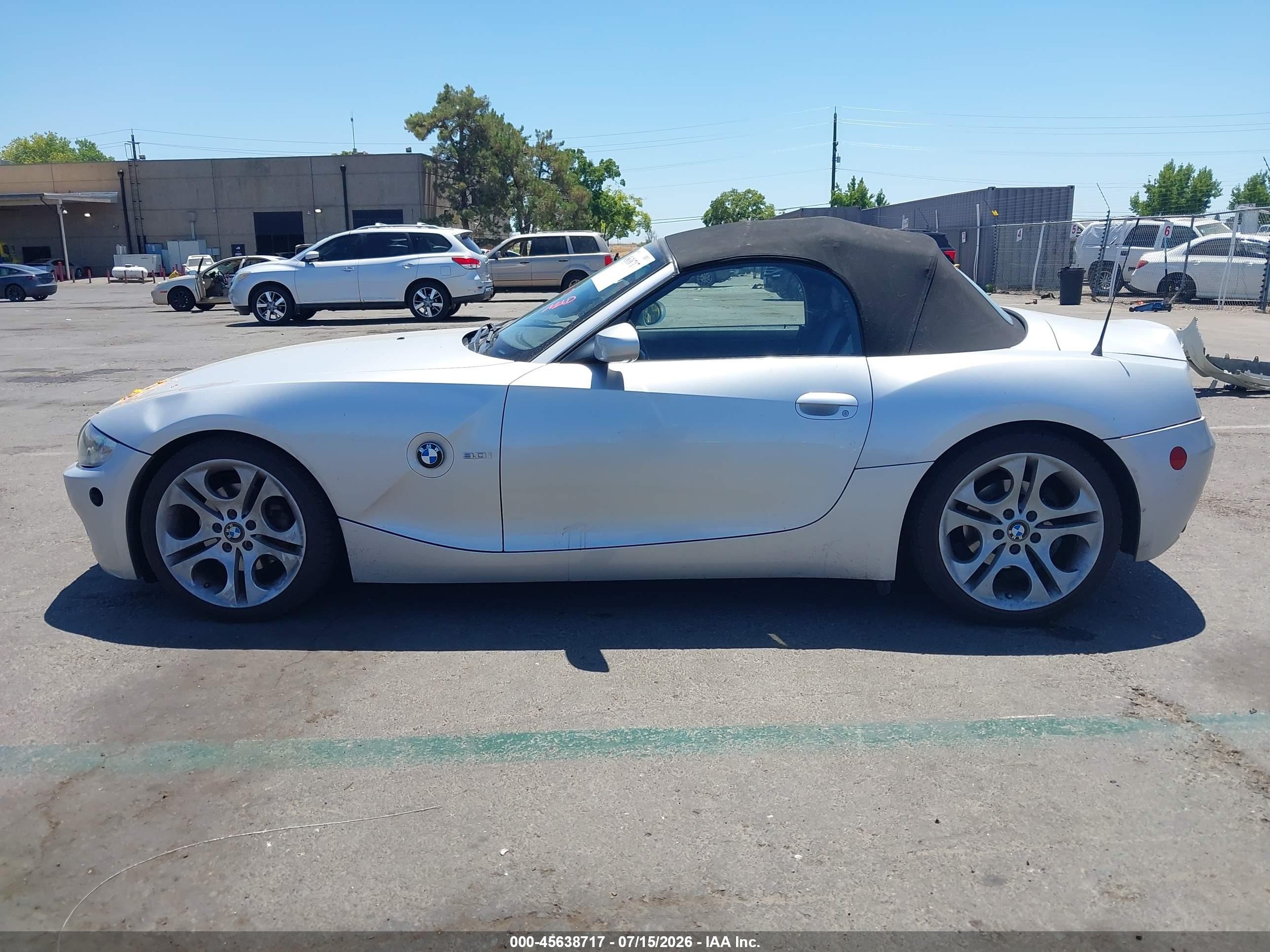 2005 Bmw Z4 3.0i Silver vin: 4USBT53565LU11701