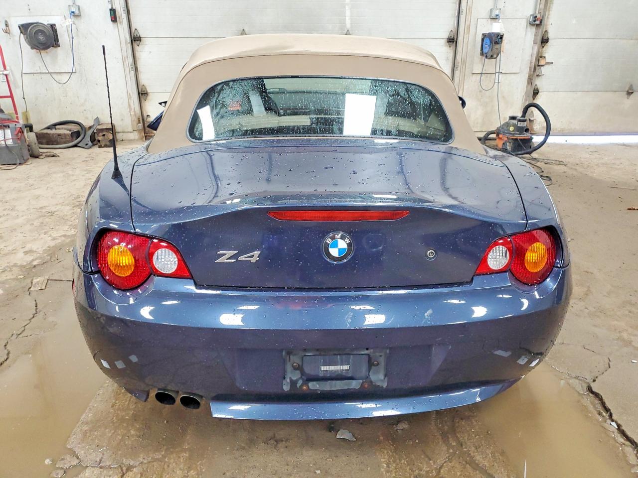 2004 Bmw Z4 3.0 Blue vin: 4USBT53594LU07124