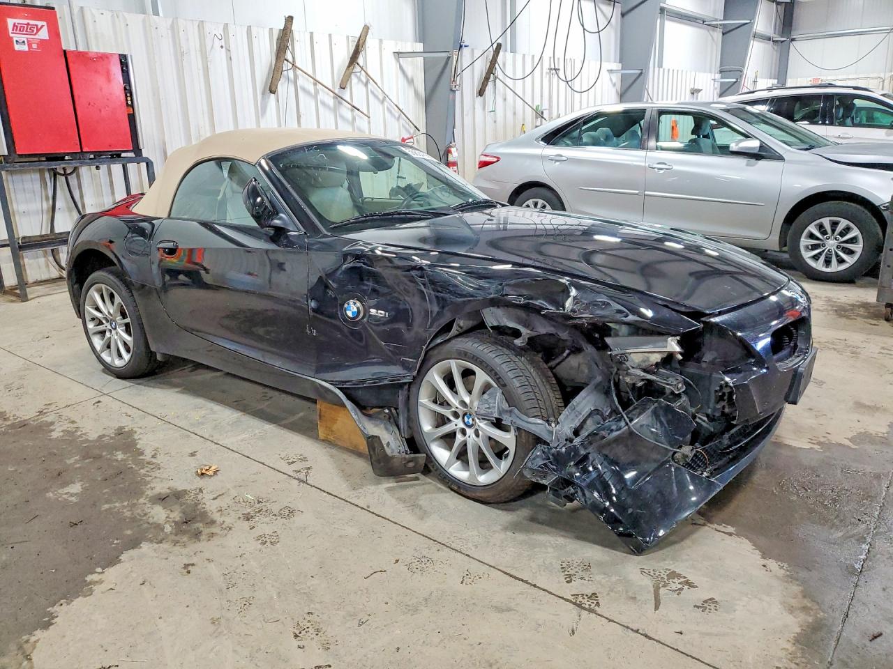 2006 Bmw Z4 3.0 Черный vin: 4USBU33506LW67920