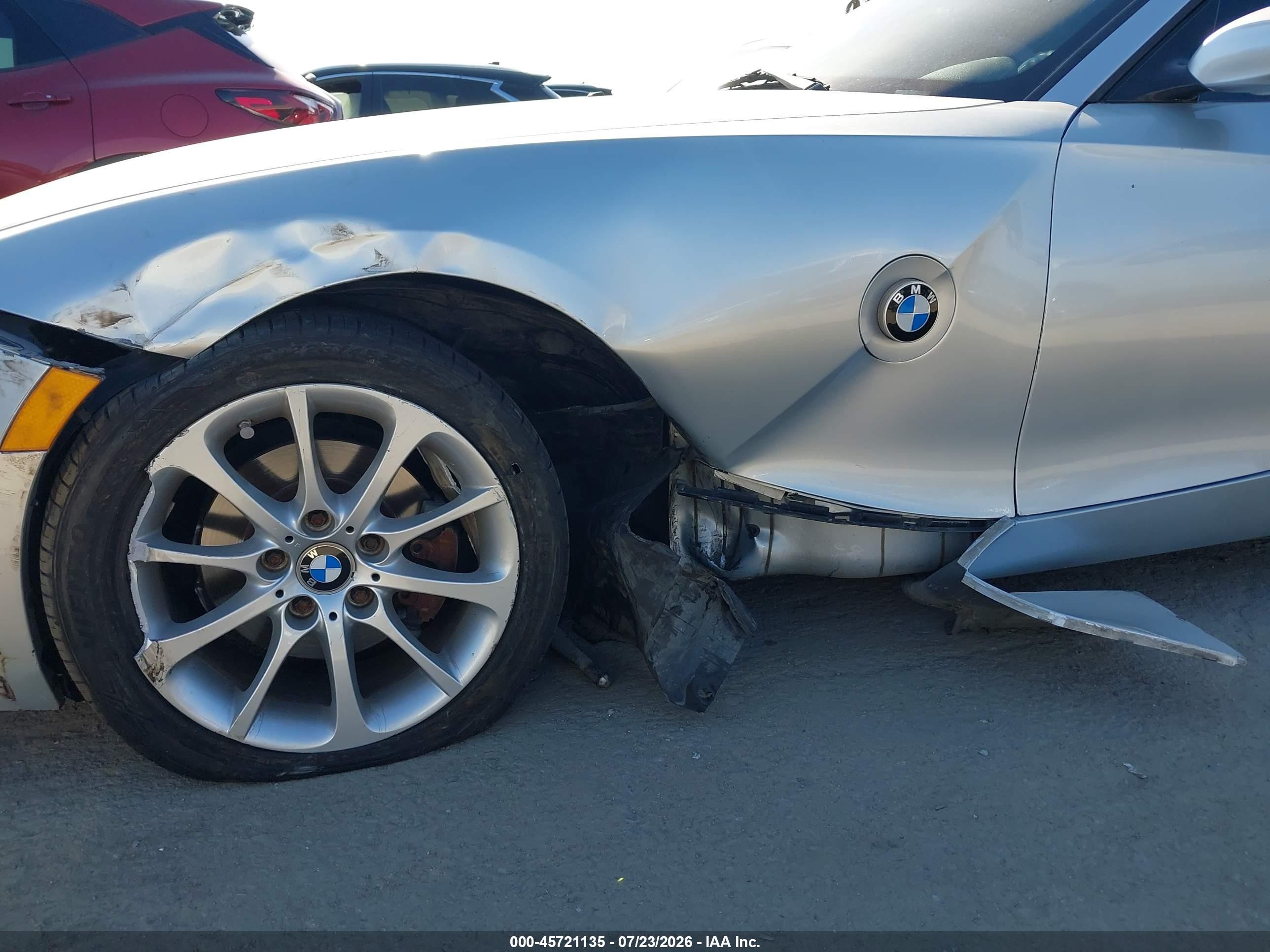 2007 Bmw Z4 3.0i Silver vin: 4USBU33517LW70617