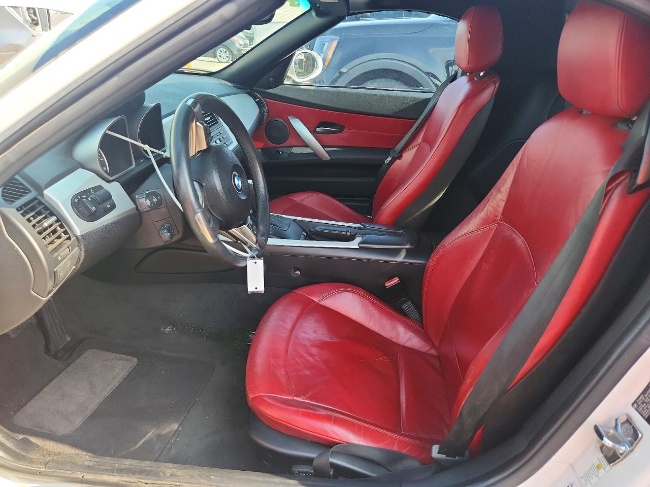 2007 Bmw Z4 3.0 White vin: 4USBU33517LW71542